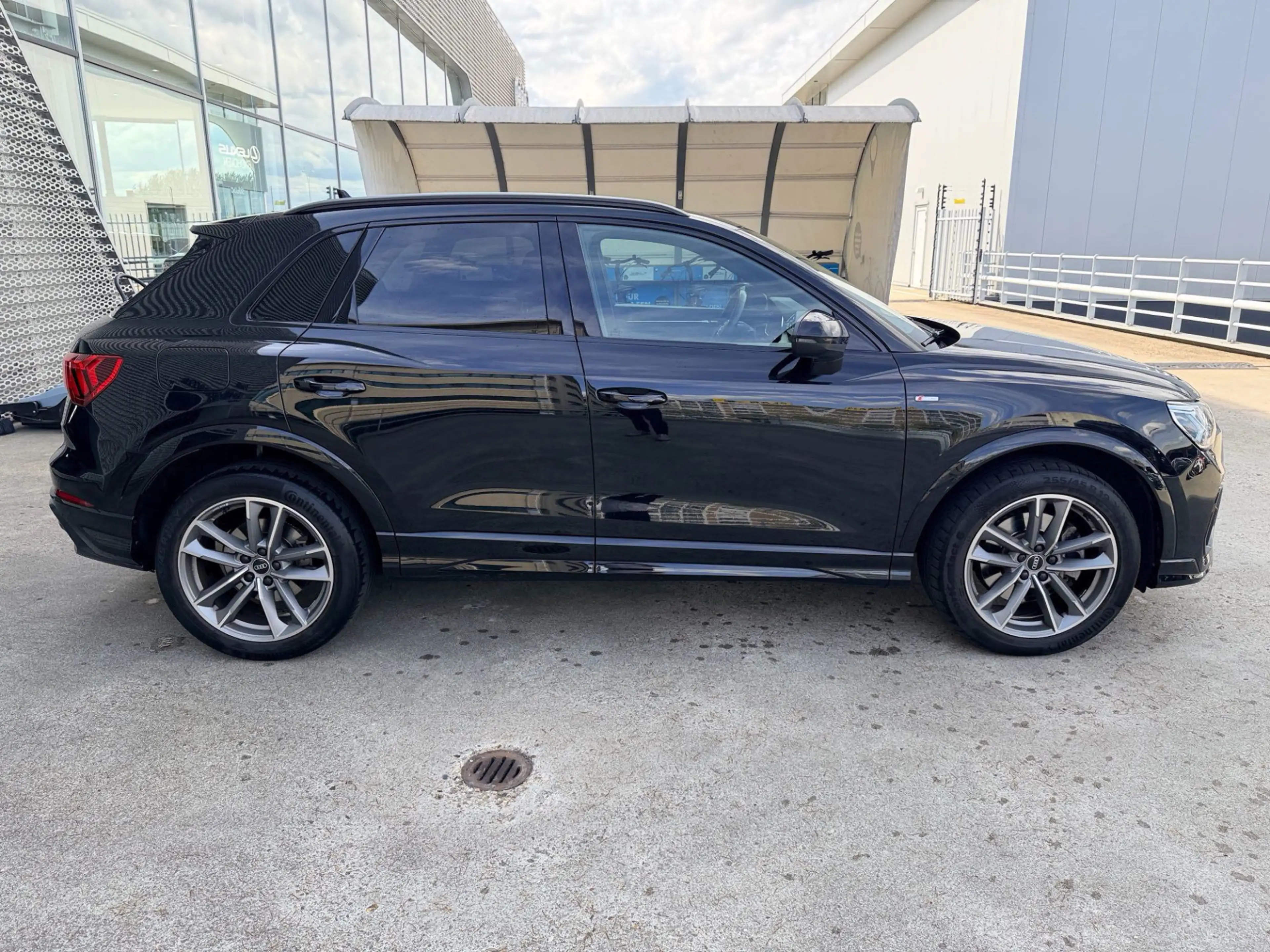 Audi Q3 45 TFSI e 245Pk S Edition / Leer / Stoelverwarming — photo 11