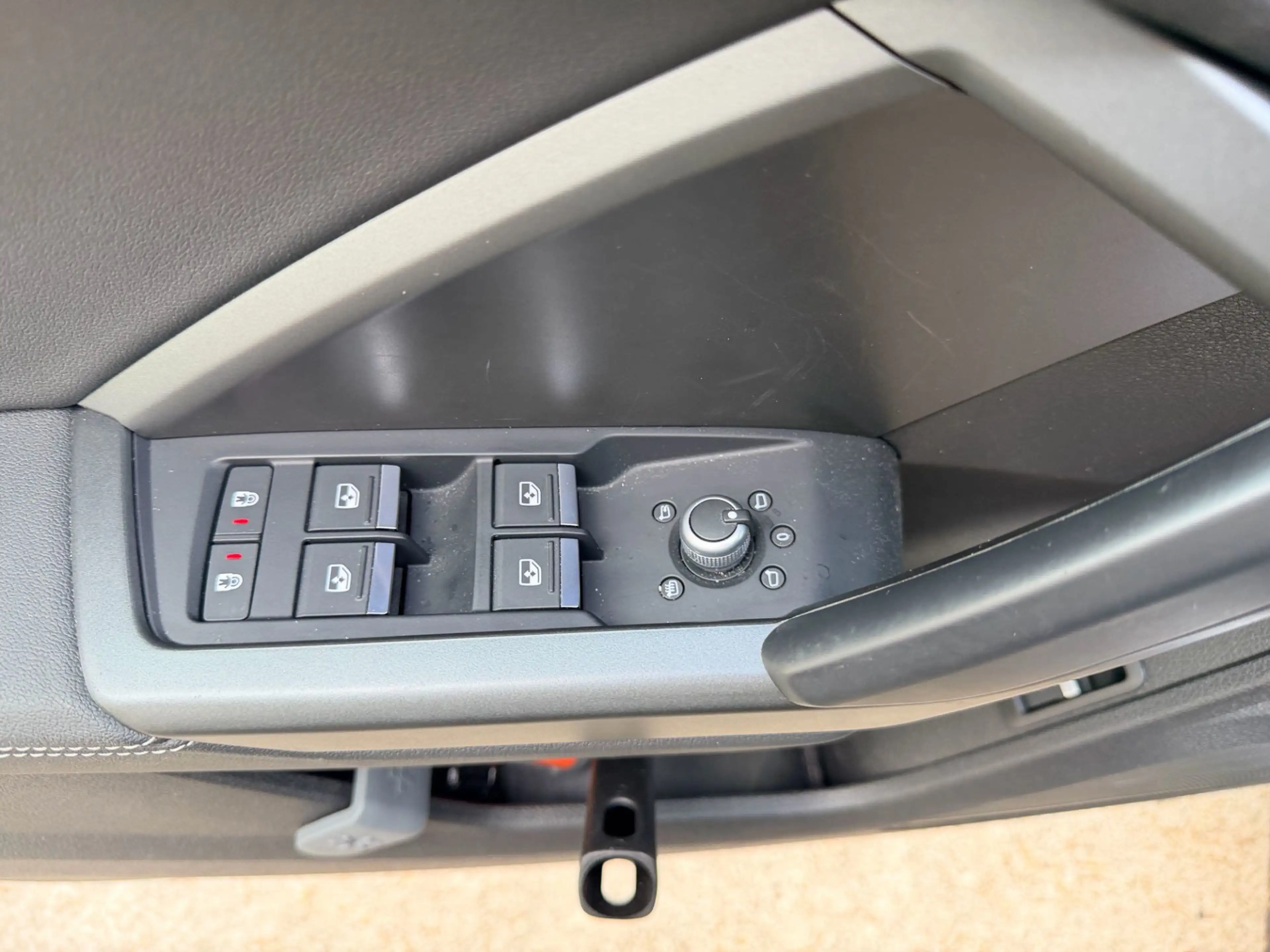 Audi Q3 45 TFSI e 245Pk S Edition / Leer / Stoelverwarming — photo 10