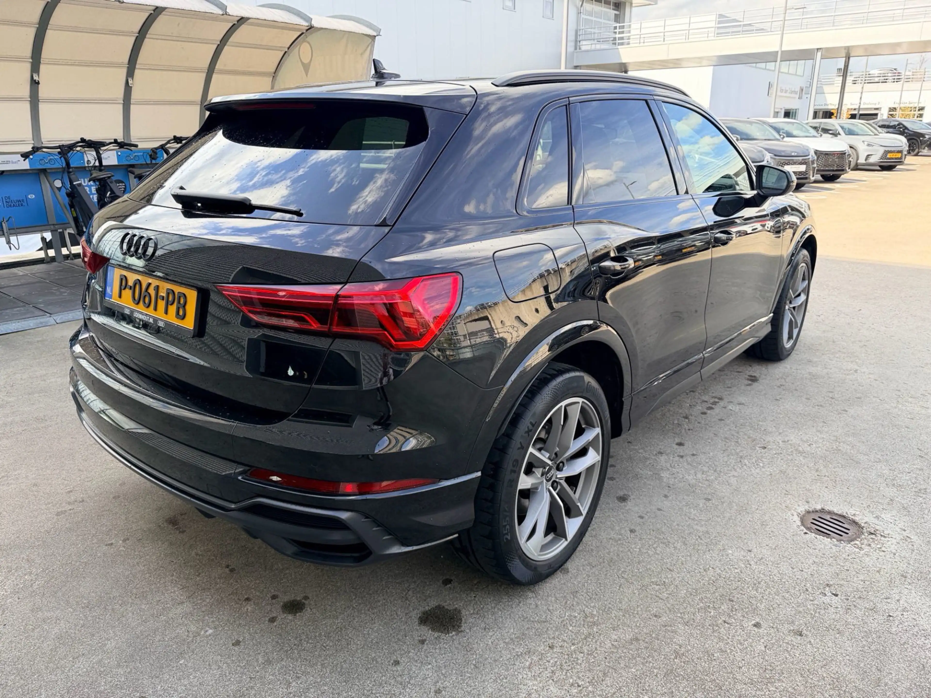 Audi Q3 45 TFSI e 245Pk S Edition / Leer / Stoelverwarming — photo 6