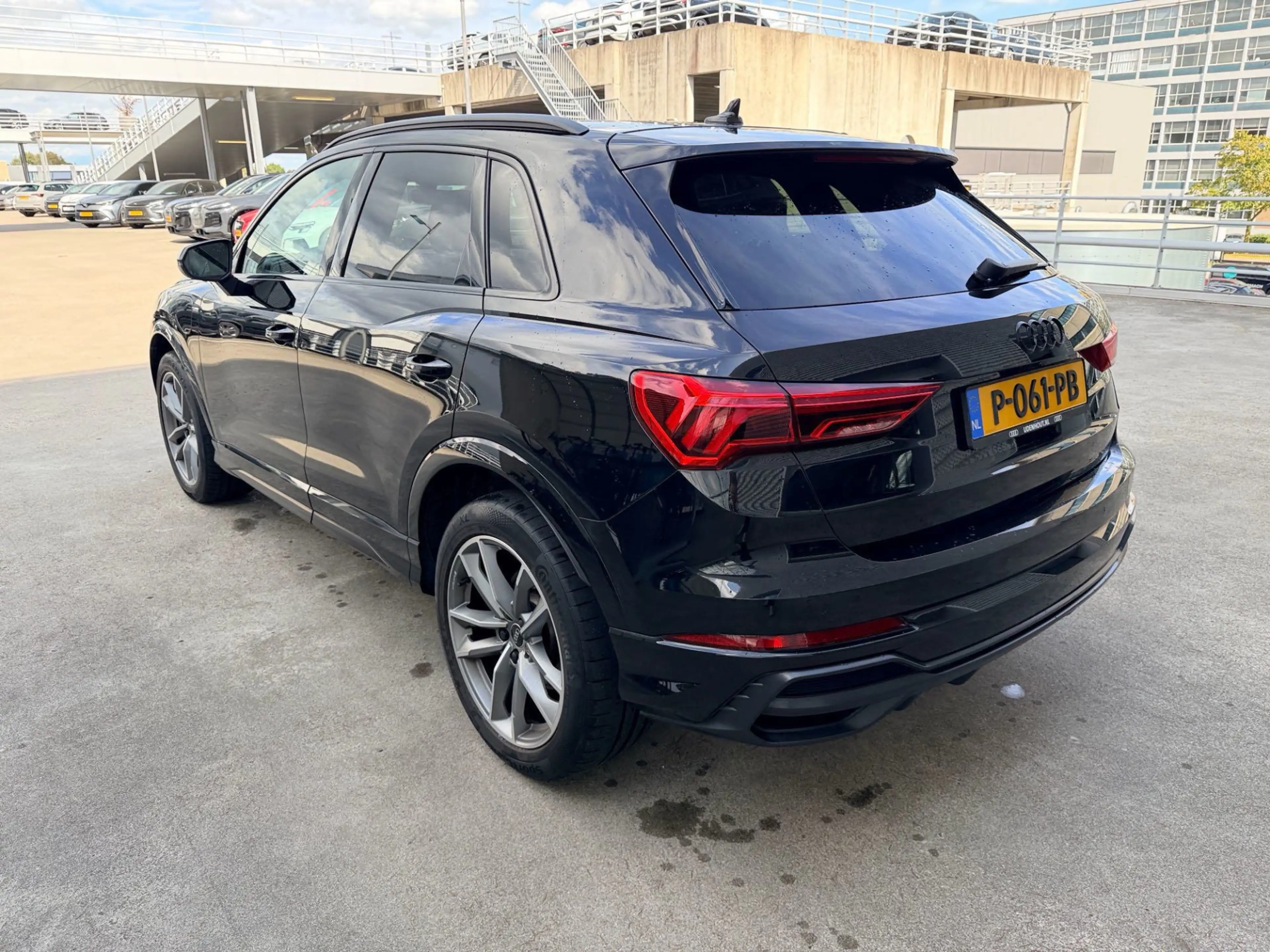 Audi Q3 45 TFSI e 245Pk S Edition / Leer / Stoelverwarming — photo 3