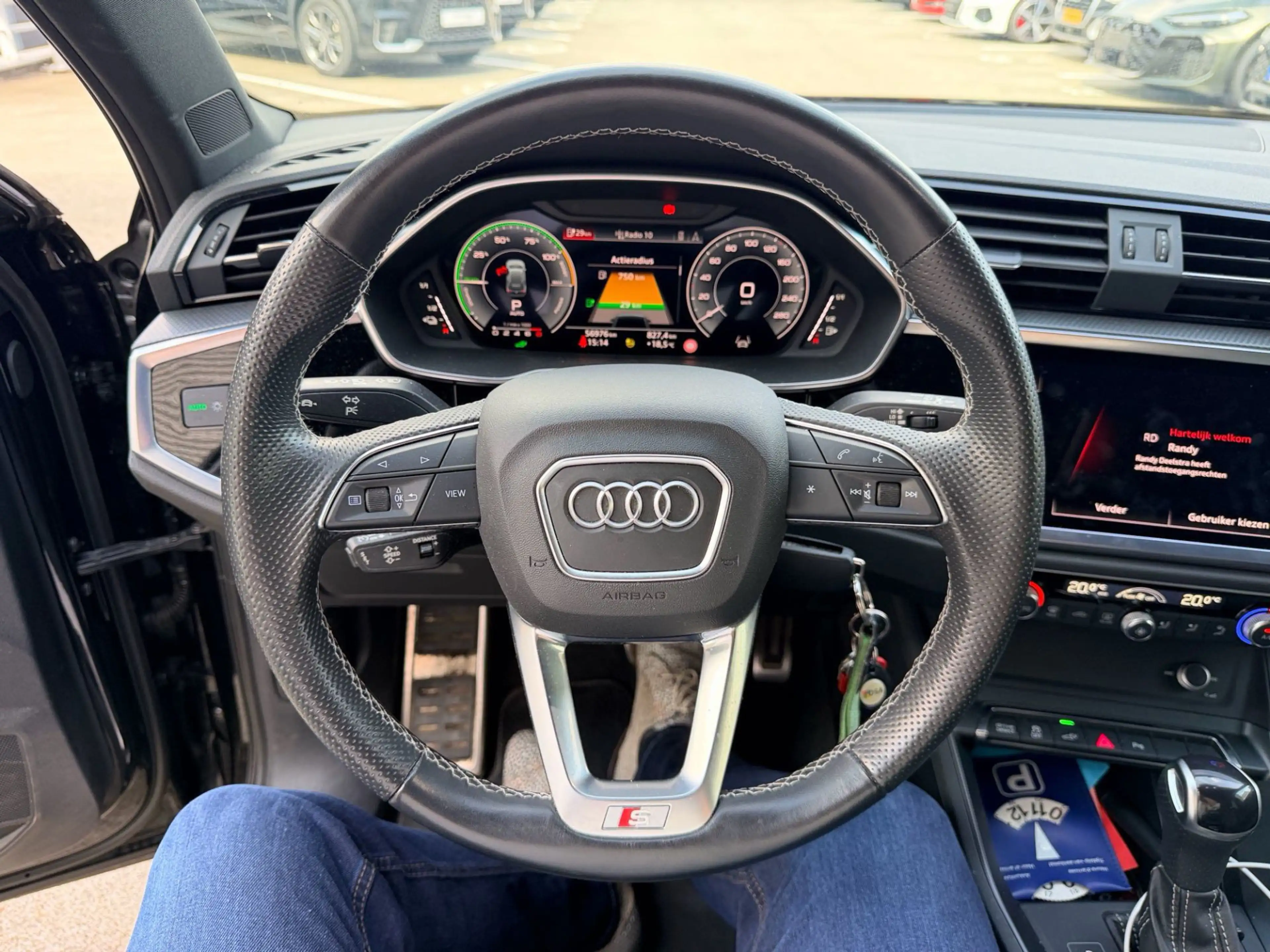 Audi Q3 45 TFSI e 245Pk S Edition / Leer / Stoelverwarming — photo 8