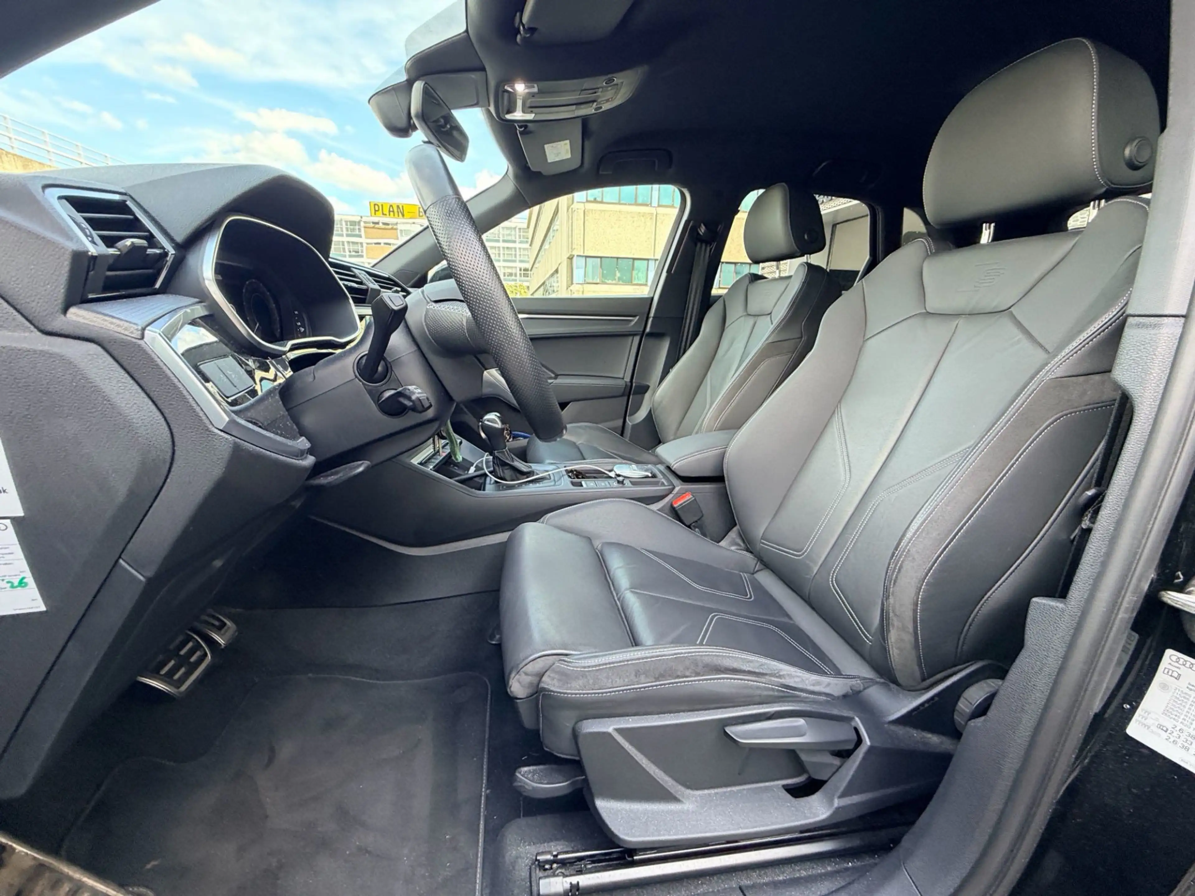 Audi Q3 45 TFSI e 245Pk S Edition / Leer / Stoelverwarming — photo 7