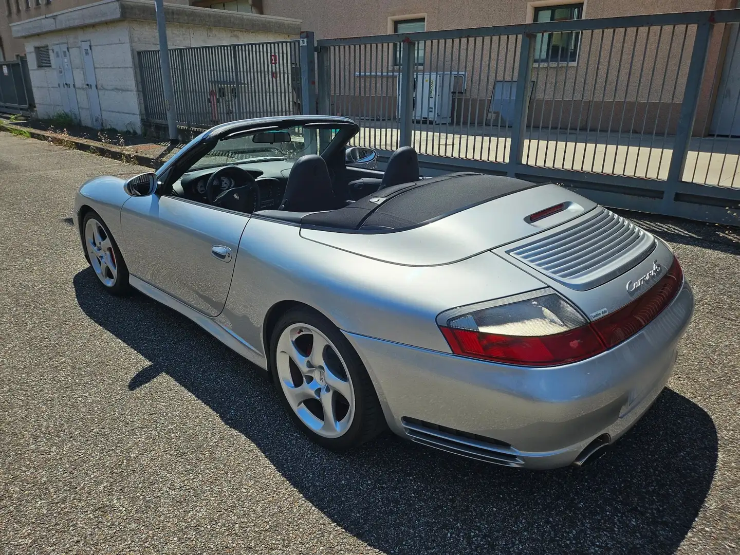 Porsche 996 911 Carrera 4S Cabrio con HARD TOP Argento - 2