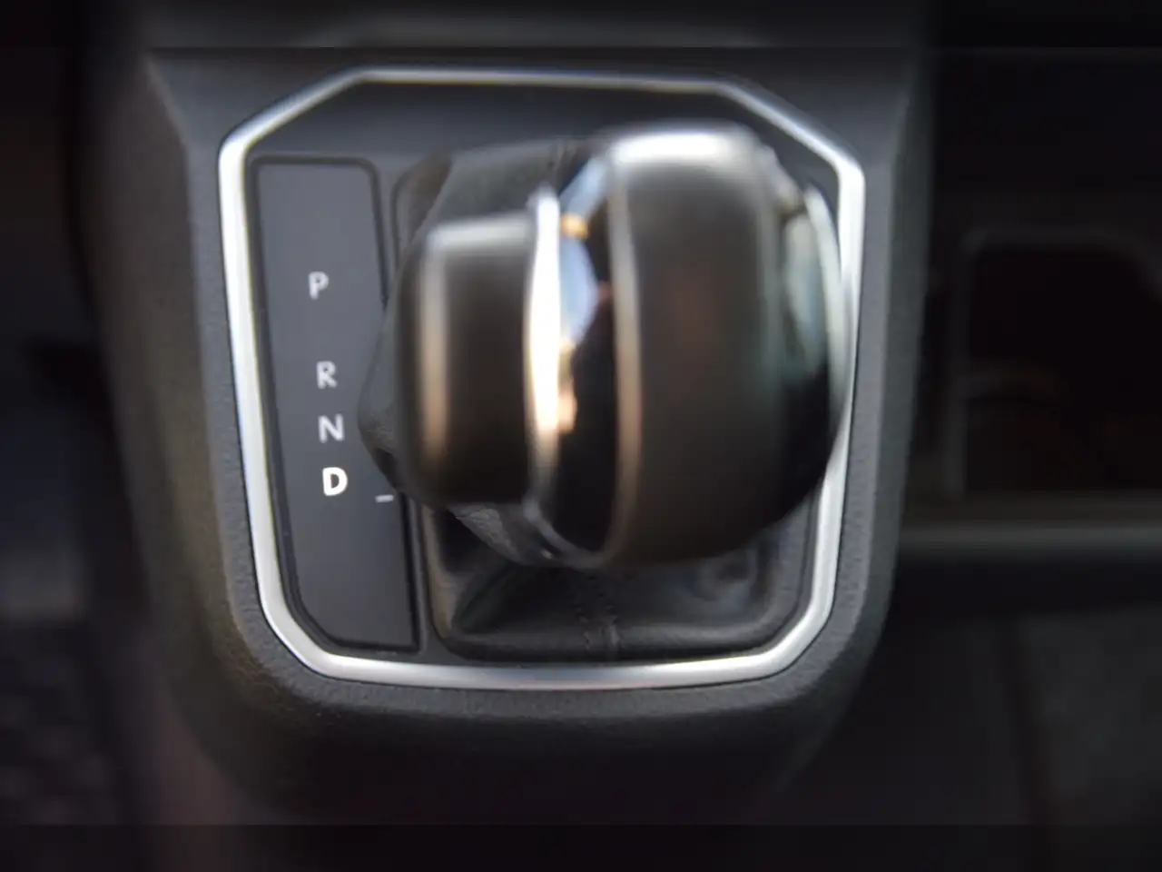 Volkswagen T6.1 Multivan TDI 4Motion Comfortline 15