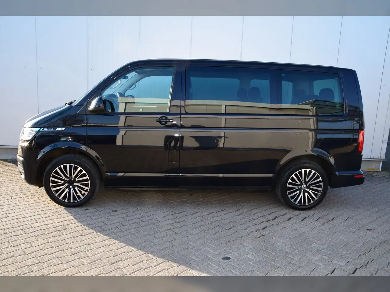 Volkswagen T6.1 Multivan TDI 4Motion Comfortline 3
