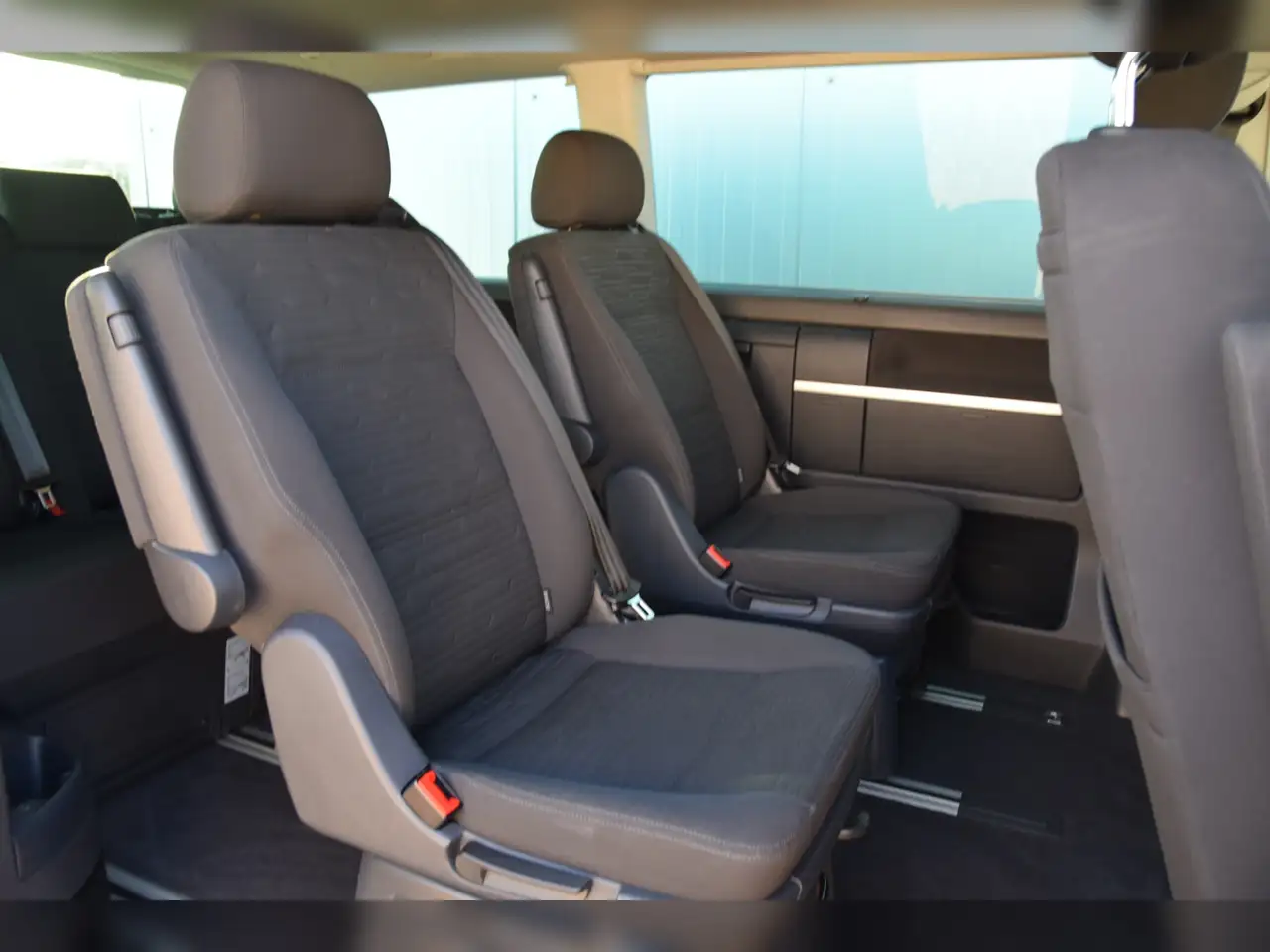 Volkswagen T6.1 Multivan TDI 4Motion Comfortline 18