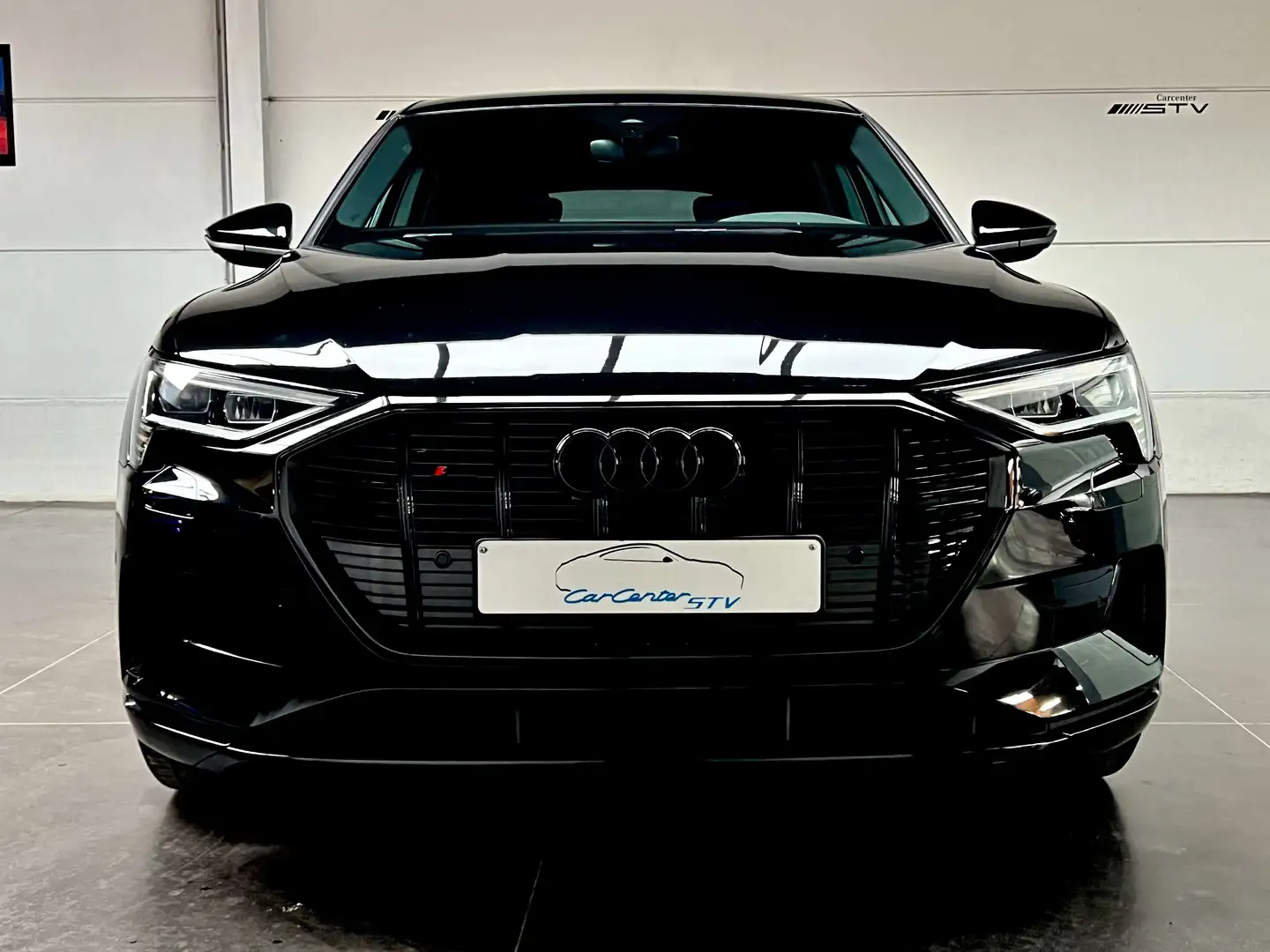 Audi e-tron 55 quattro S line / ALL Black m. 2023 Noir - 2