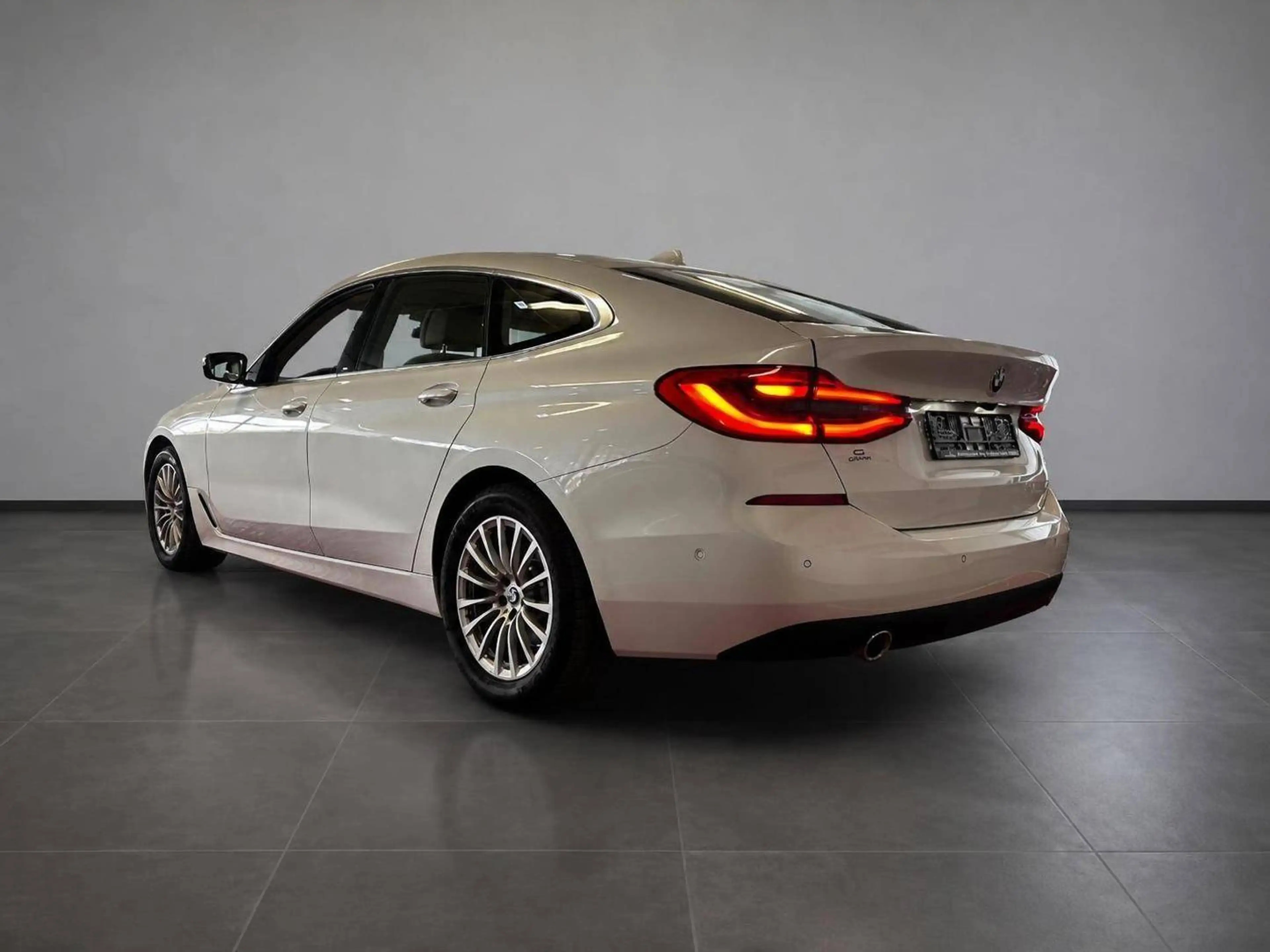 BMW 620 620 d Gran Turismo //Ambiente//Pano//Memory// — photo 5