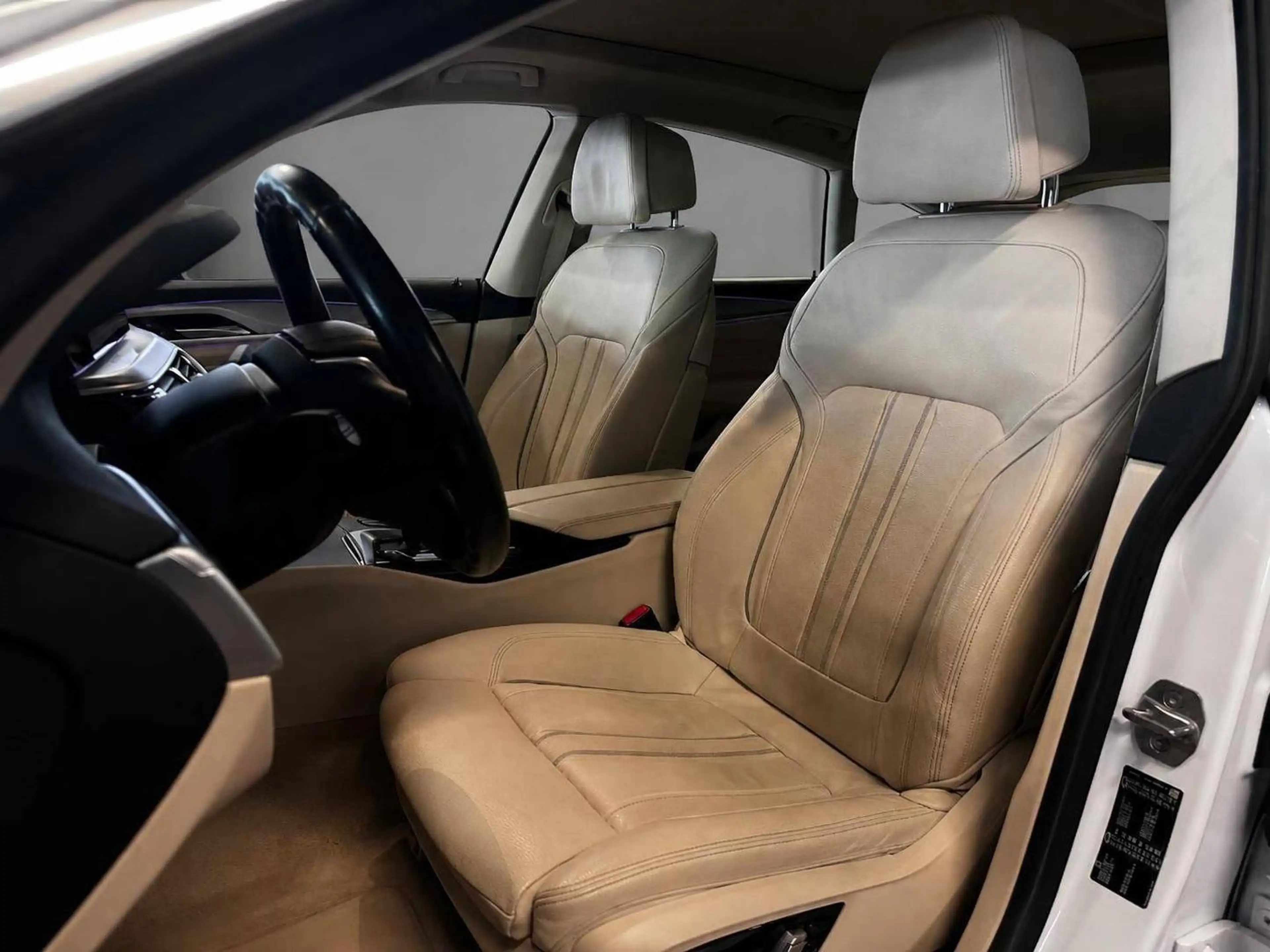 BMW 620 620 d Gran Turismo //Ambiente//Pano//Memory// — photo 8