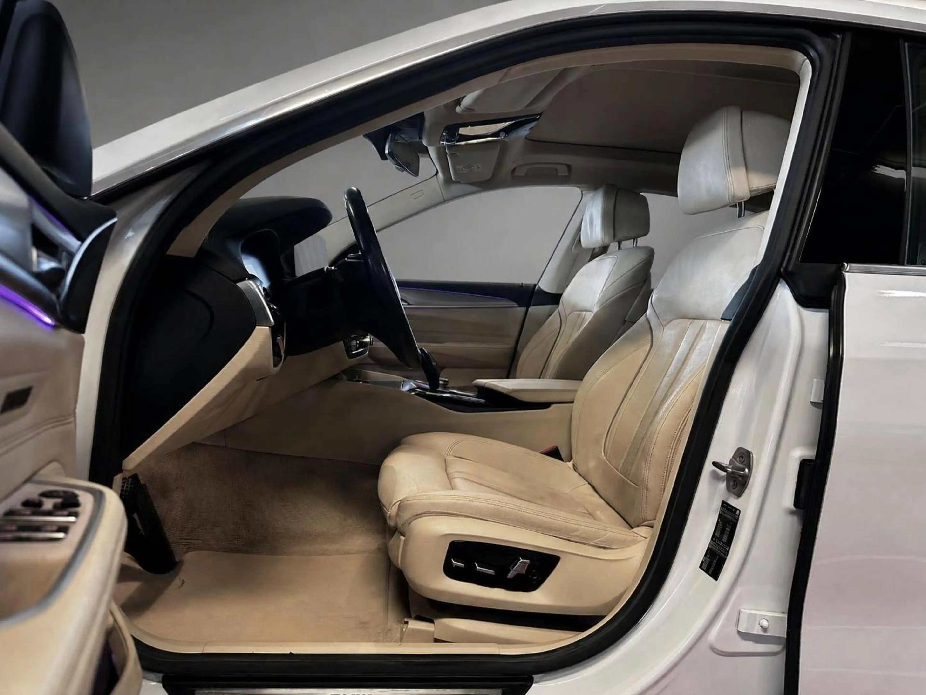 BMW 620 620 d Gran Turismo //Ambiente//Pano//Memory// — photo 9