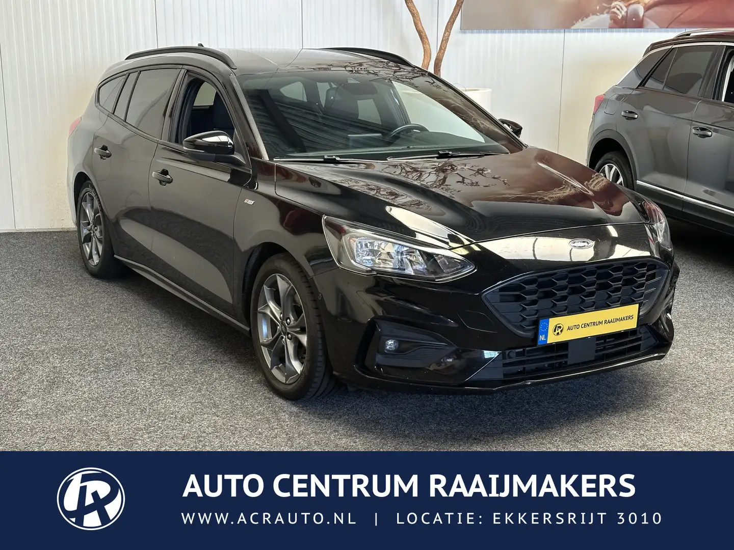 Ford Focus WAGON 1.0 ECOBOOST ST LINE BUSINESS NAVIGATIE CRUI Zwart - 1
