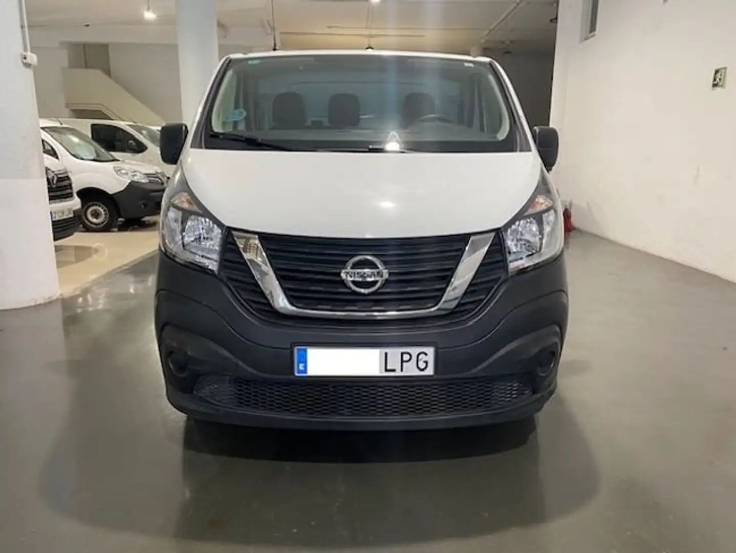 Nissan NV300 Furgón 2.0dCi L2H1 1.2T Comfort 120 Weiß - 2