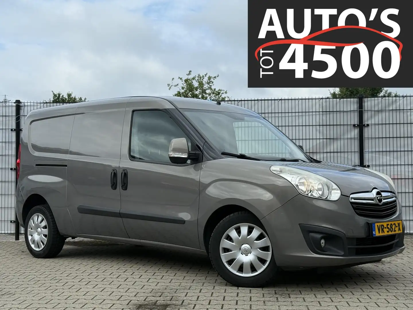 Opel Combo 1.6 CDTi L2H1 Sport 105PK! Trekhaak! Clima! - 1