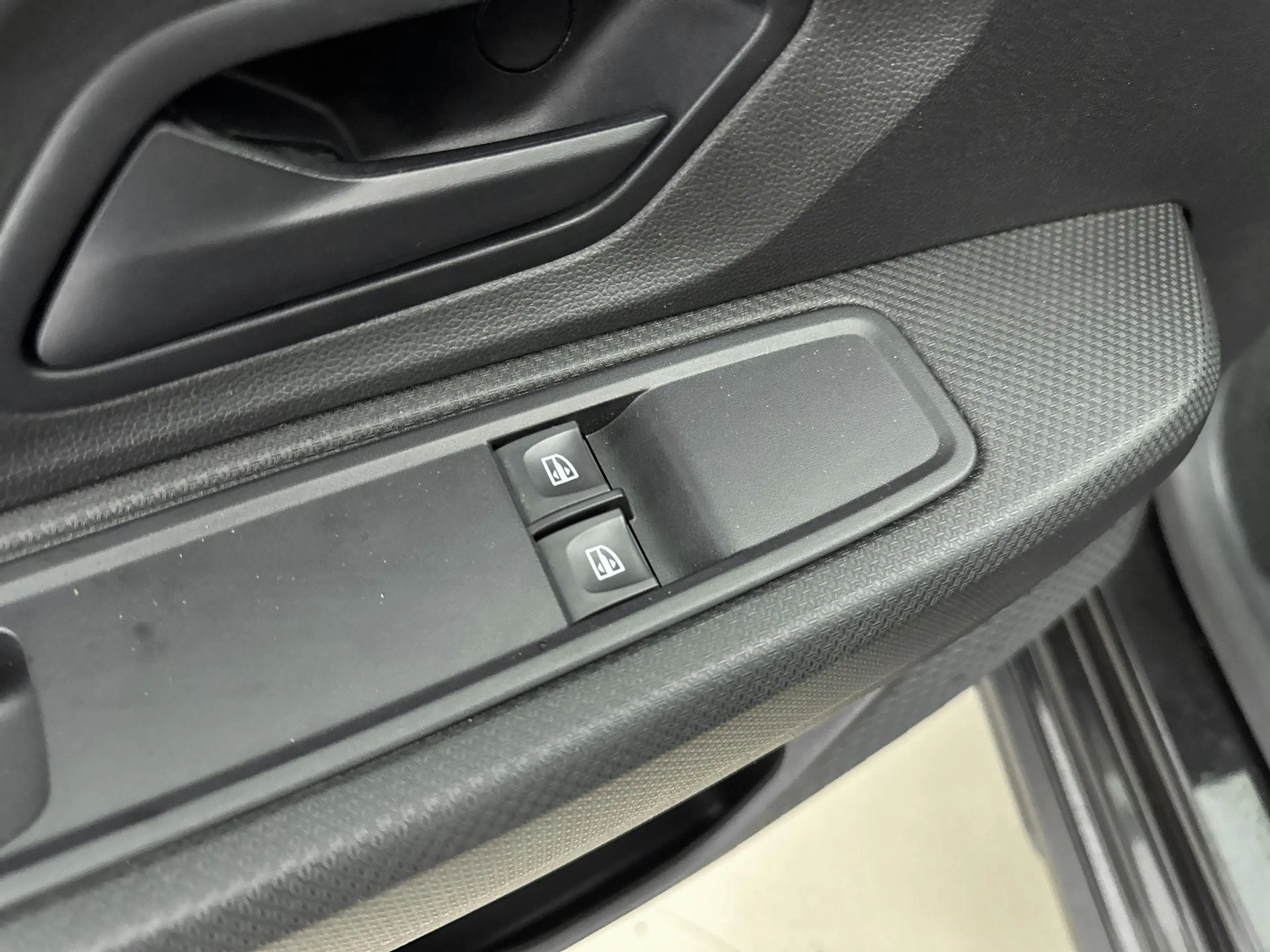 Dacia Sandero 1.0 TCe ECO-G Essential 100PK | Trekhaak | Parkeer — photo 15
