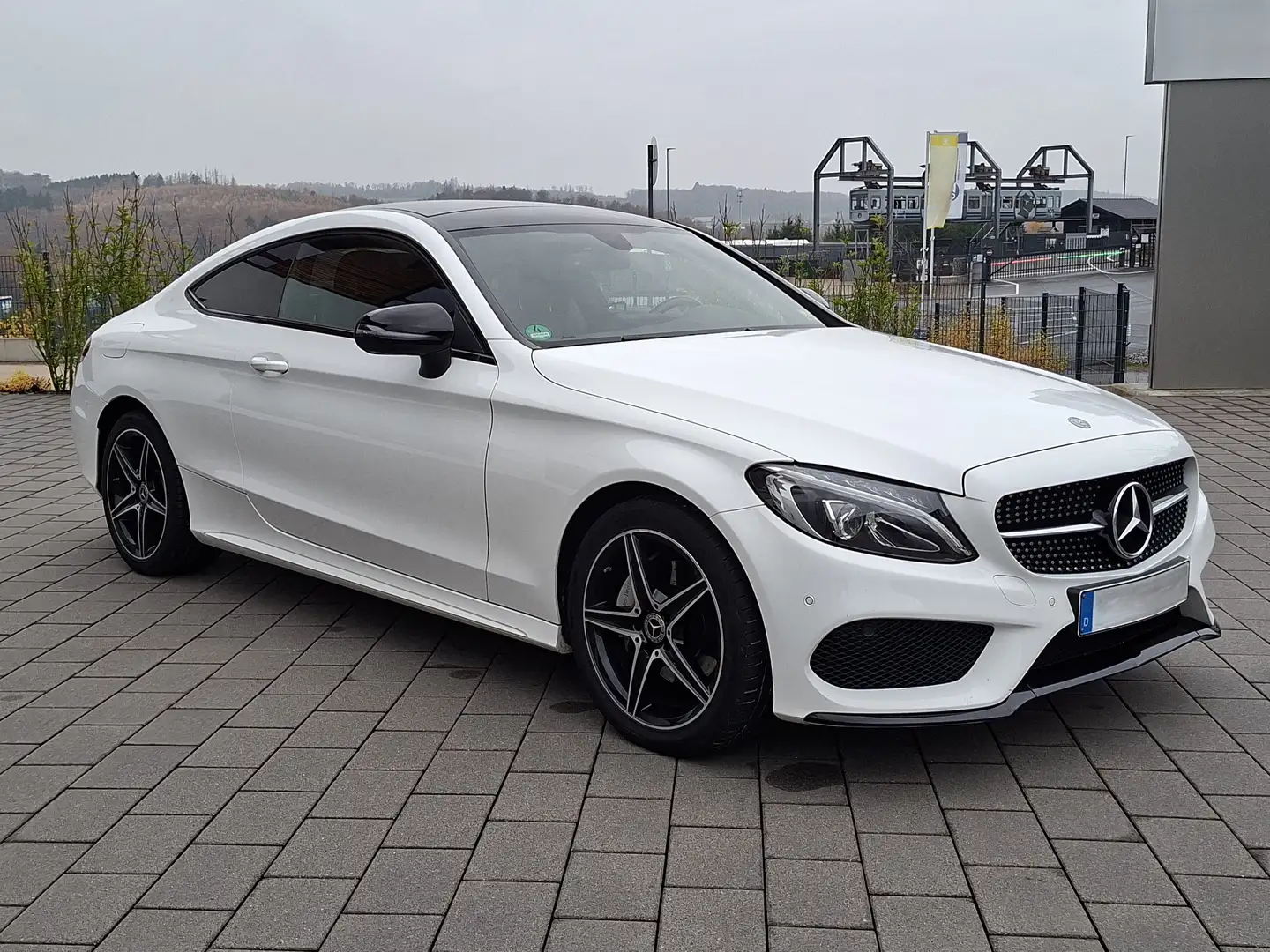 Mercedes-Benz C 180 C 180 Coupe AMG Line Weiß - 1