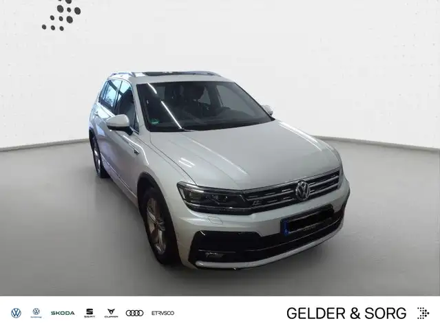 Volkswagen Tiguan Highline 2,0 TDI Pano*HuD*AHK*Stand*LED