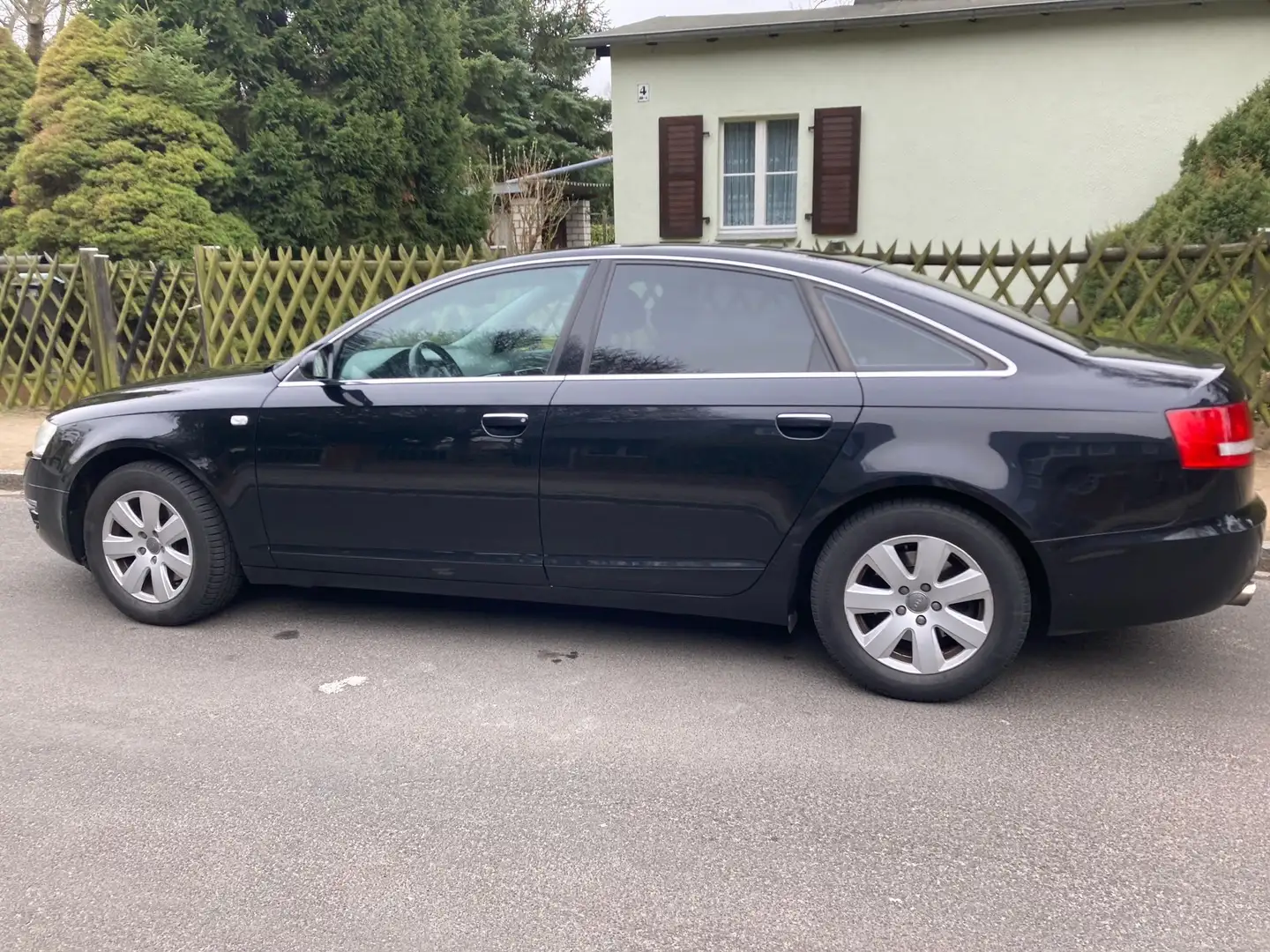 Audi A6 2.4 multitronic Schwarz - 2