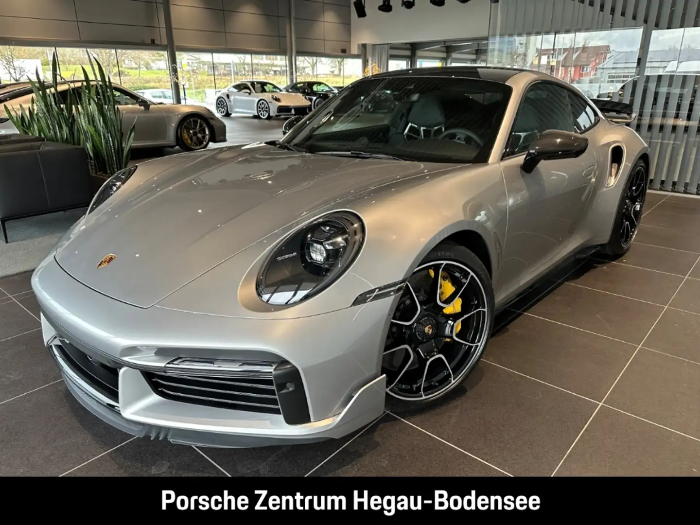Porsche 992 (911) Turbo S/Leichtbau/SportDesign/PASM Silber - 1
