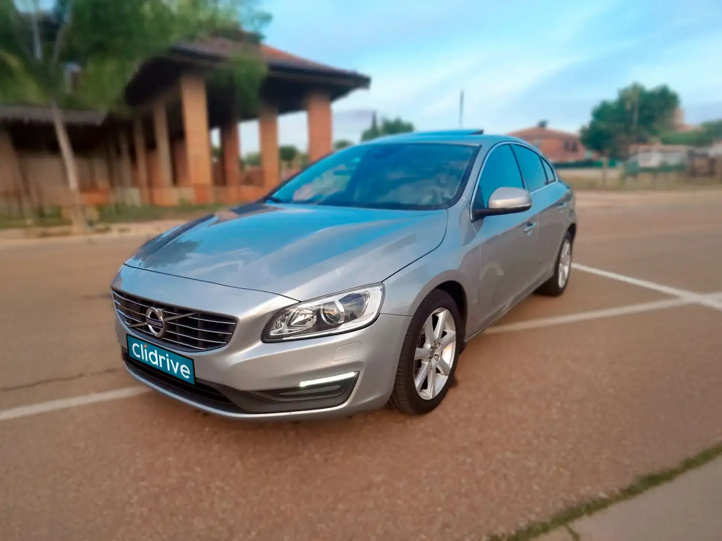 Volvo S60 D3 Summum Aut. 150 Gris - 2