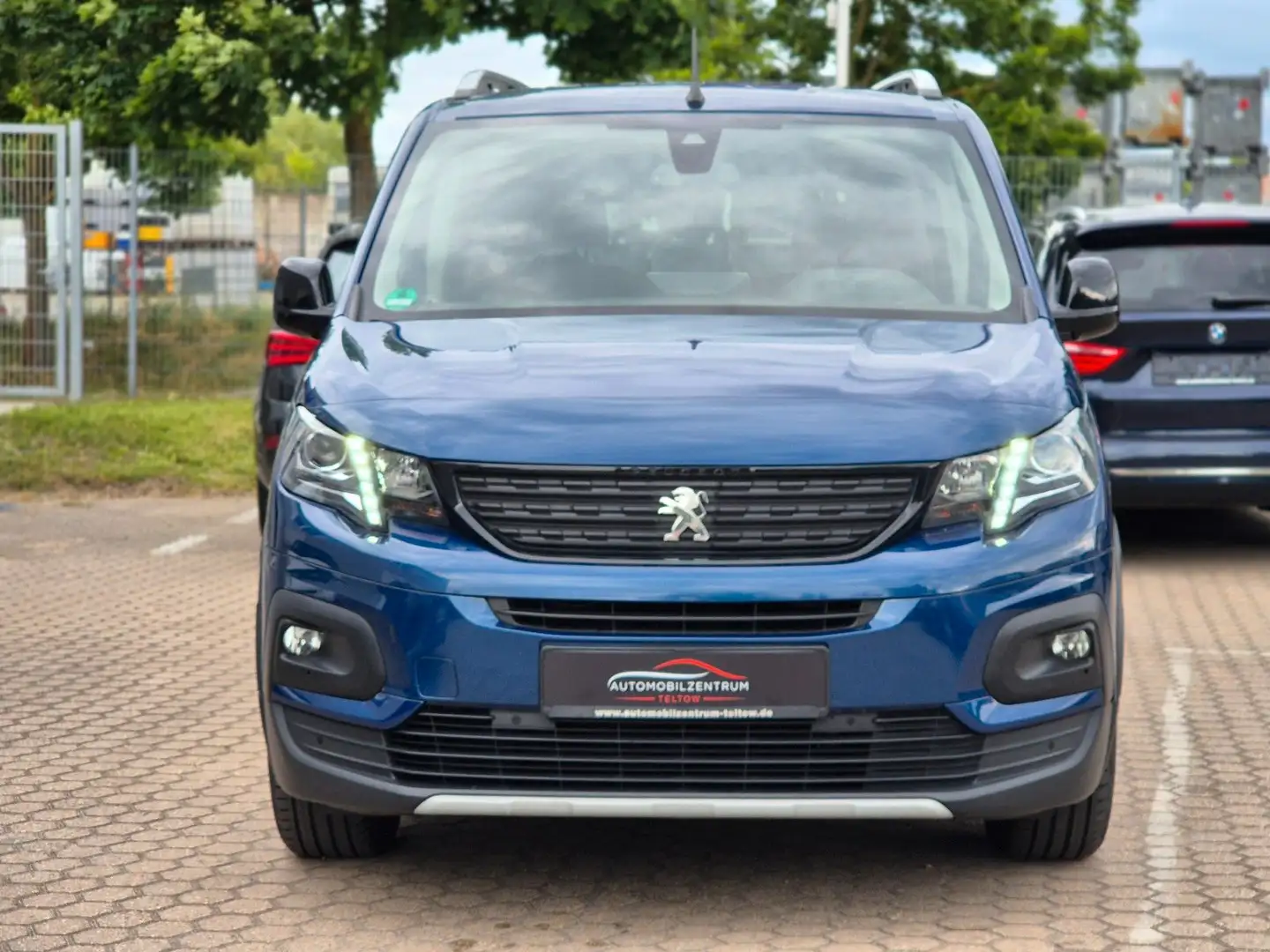 Peugeot Rifter Allure L2 Automatik GT-Line-Paket 1. Hand Blau - 2
