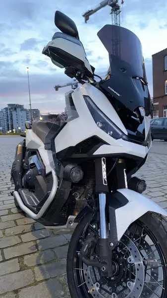 Honda X-ADV - foto 2