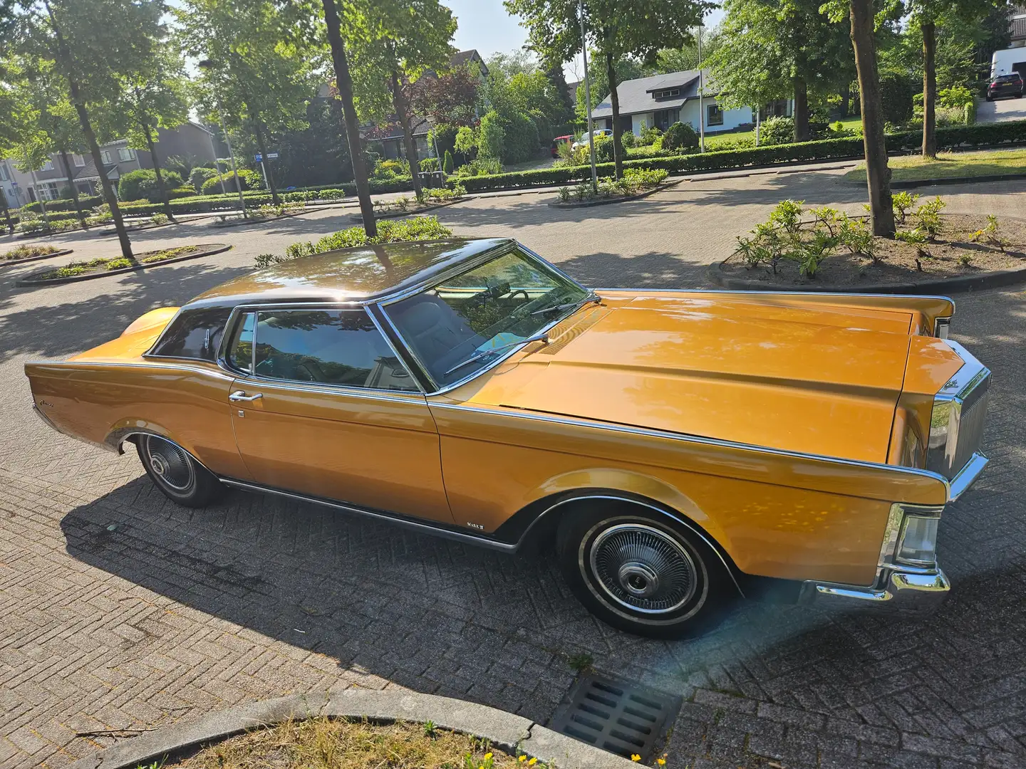 Lincoln Continental Continental undefined Gold - 2
