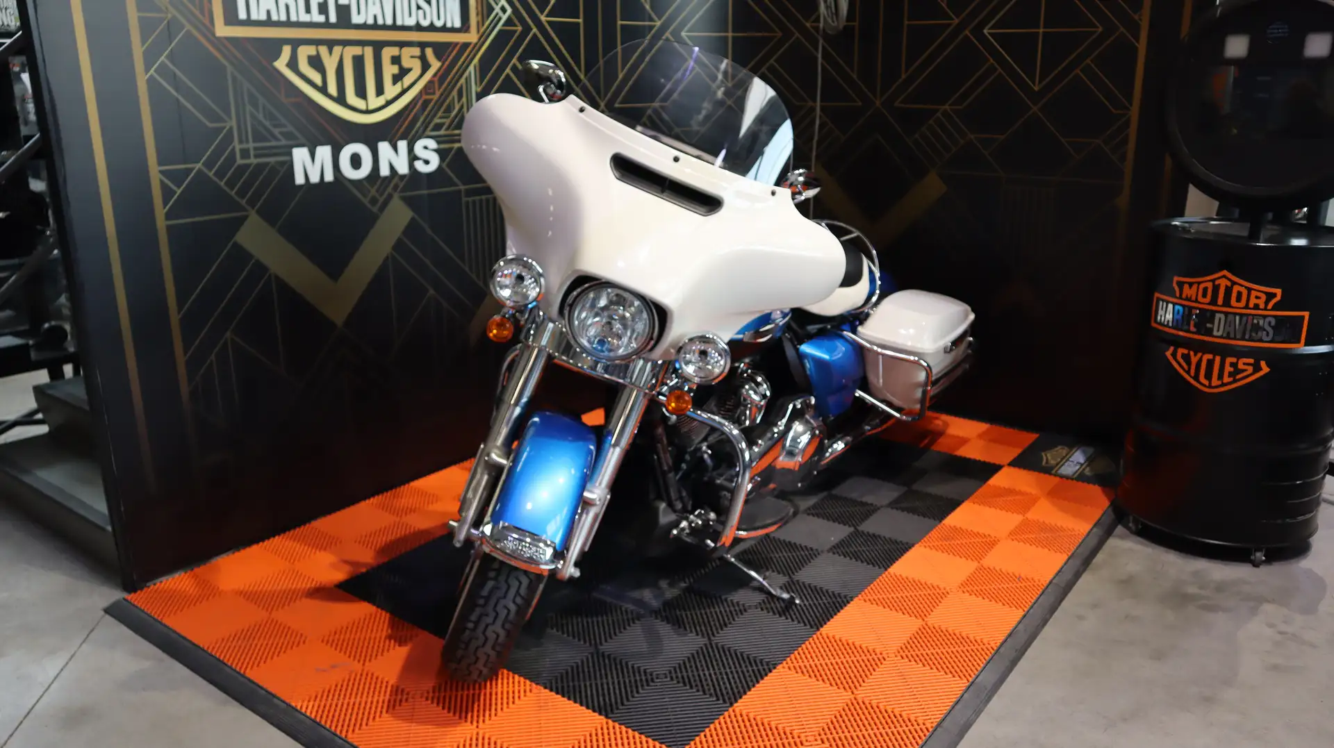 Harley-Davidson Electra Glide Revival Albastru - 1