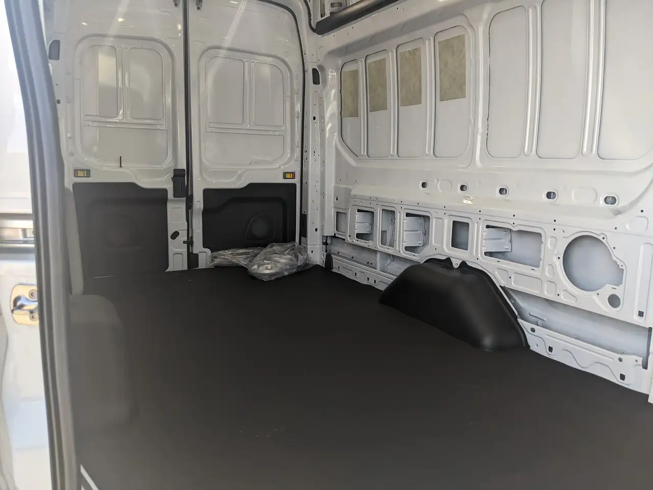 Ford Transit Cargo Van photo Ford Transit Cargo Van