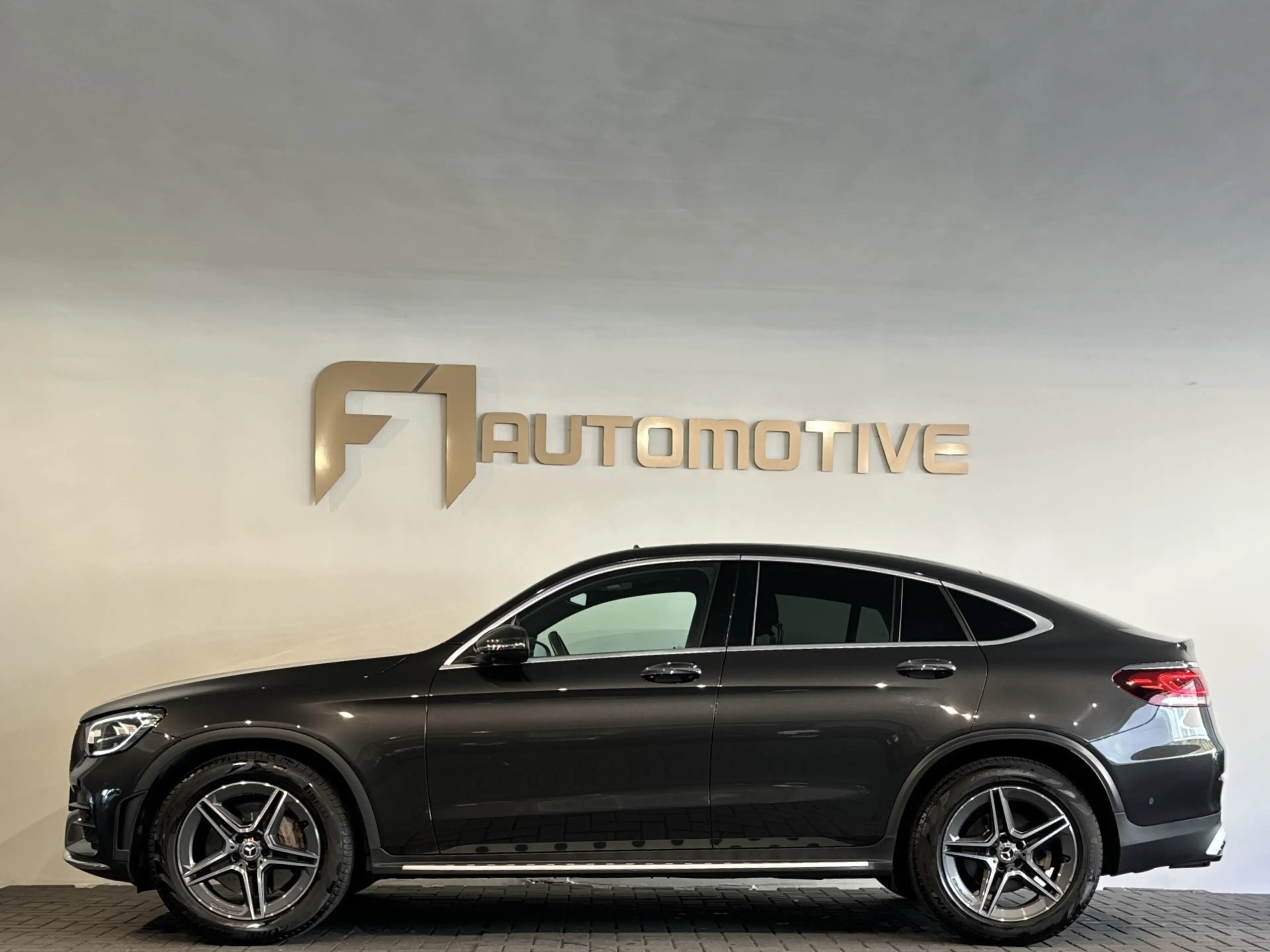 Mercedes-Benz GLC 300 Coupé 4MATIC AMG Pano|ACC|Stoelverwarming|Camera — photo 7