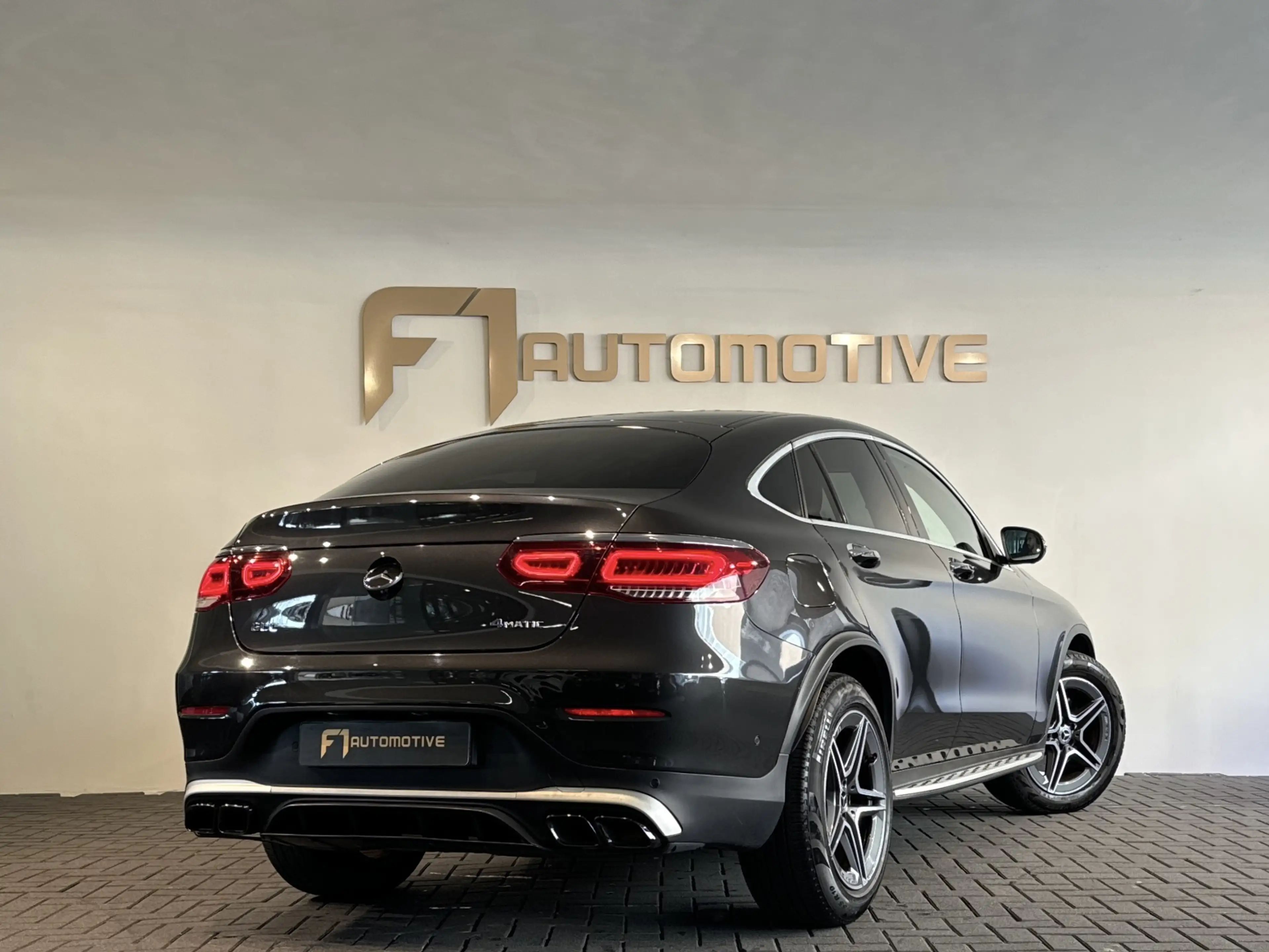Mercedes-Benz GLC 300 Coupé 4MATIC AMG Pano|ACC|Stoelverwarming|Camera — photo 4