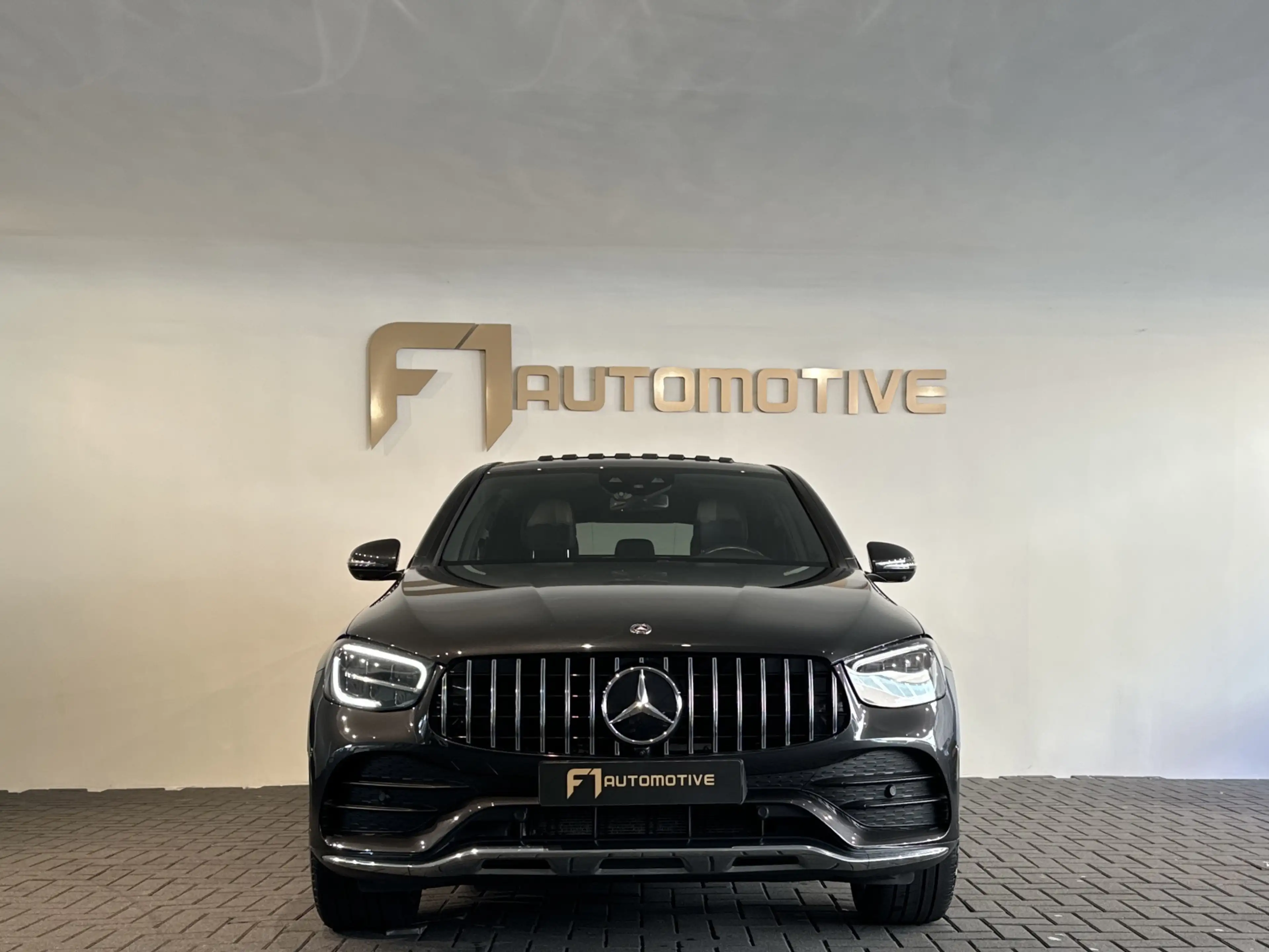 Mercedes-Benz GLC 300 Coupé 4MATIC AMG Pano|ACC|Stoelverwarming|Camera — photo 2