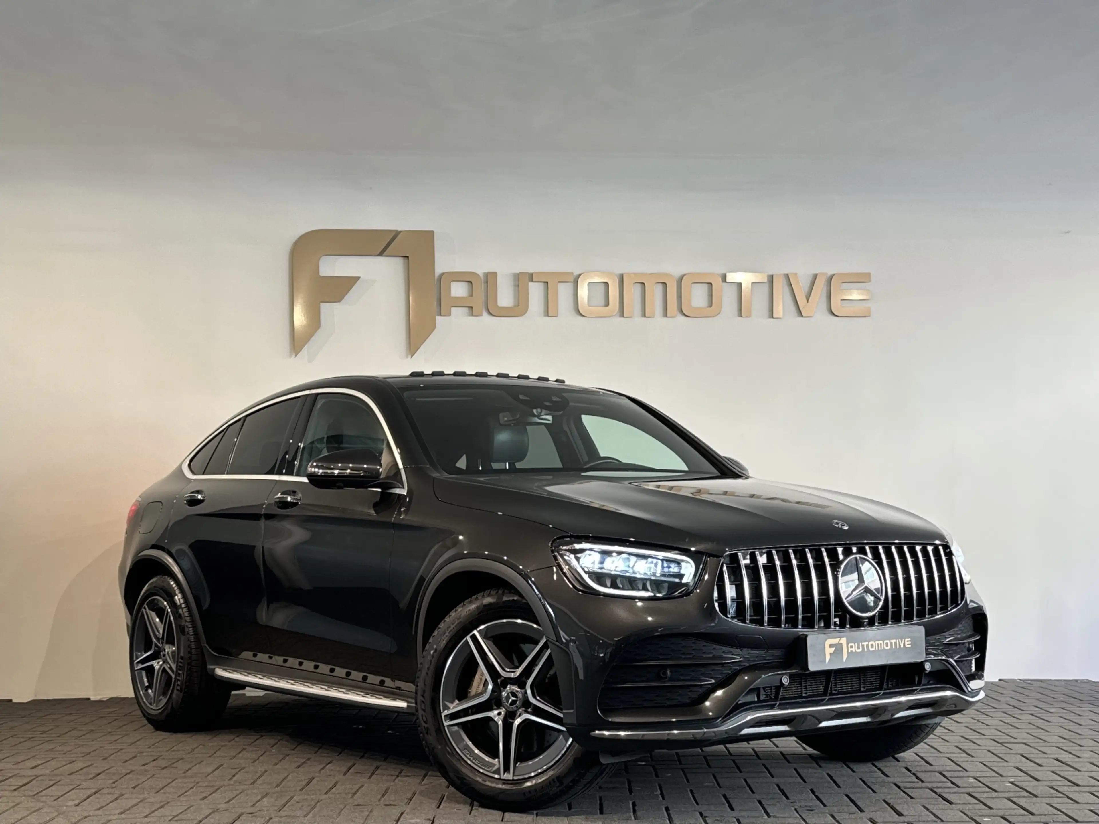 Mercedes-Benz GLC 300 Coupé 4MATIC AMG Pano|ACC|Stoelverwarming|Camera — photo 3