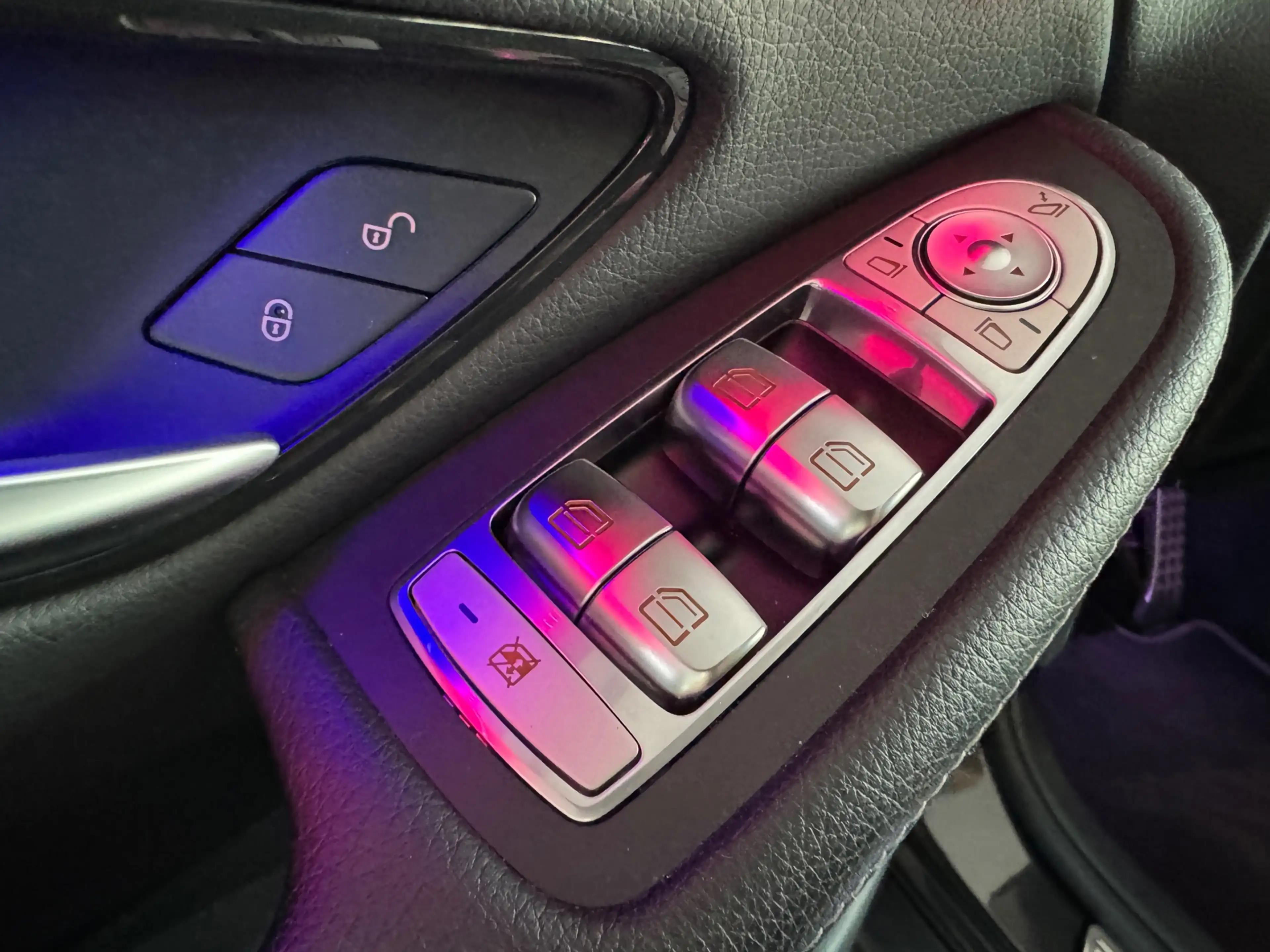 Mercedes-Benz GLC 300 Coupé 4MATIC AMG Pano|ACC|Stoelverwarming|Camera — photo 13