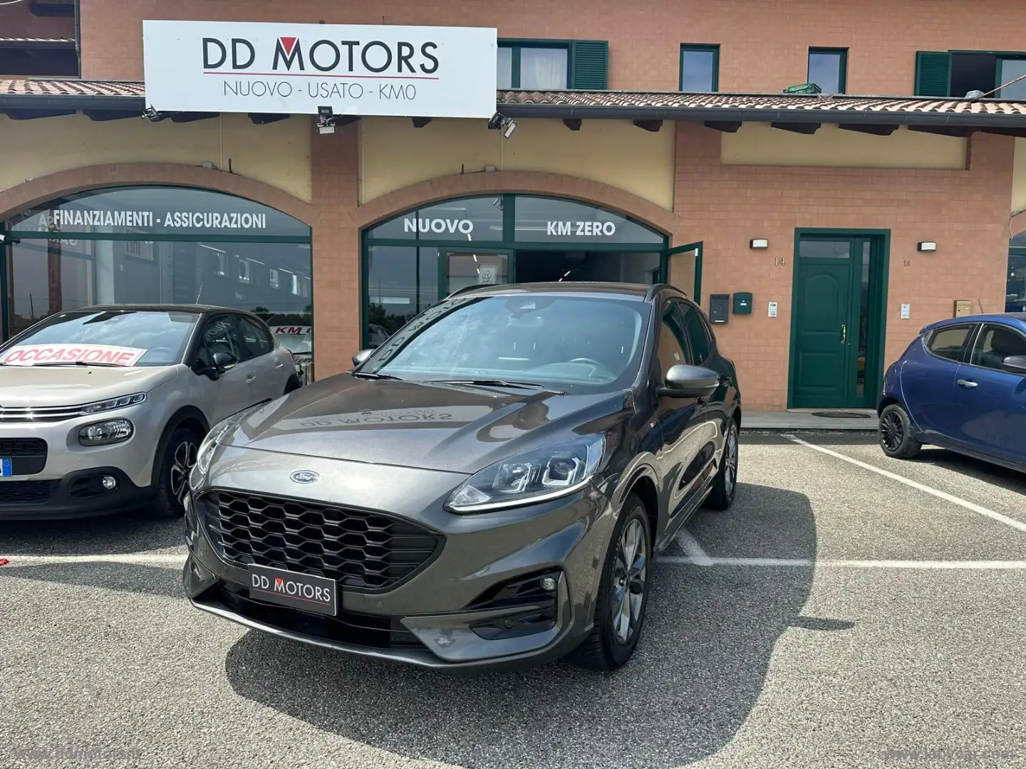 Ford Kuga 1.5 EcoBoost 150 CV 2WD ST-Line *ST LINE* Gris - 1