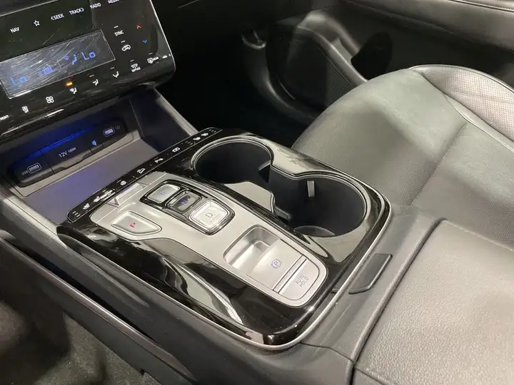Hyundai Tucson 1.6 TGDI HEV Style Auto (2021) 2022, foto 14