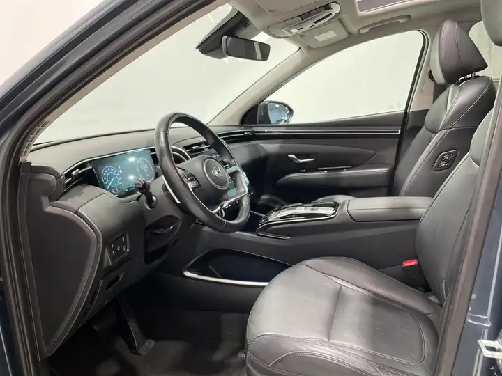 Hyundai Tucson 1.6 TGDI HEV Style Auto (2021) 2022, foto 11