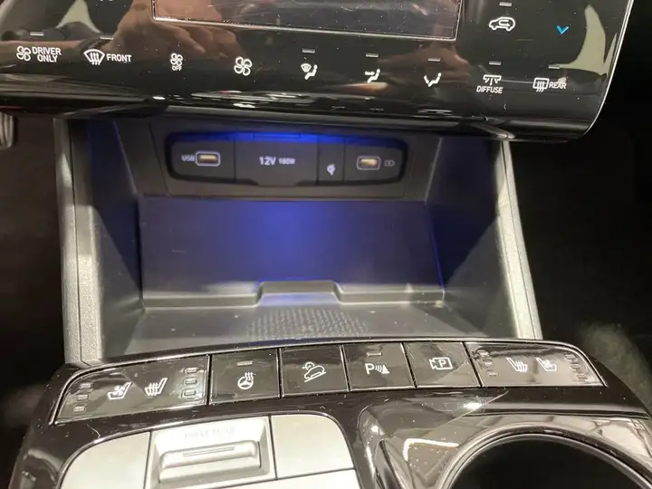 Hyundai Tucson 1.6 TGDI HEV Style Auto (2021) 2022, foto 19