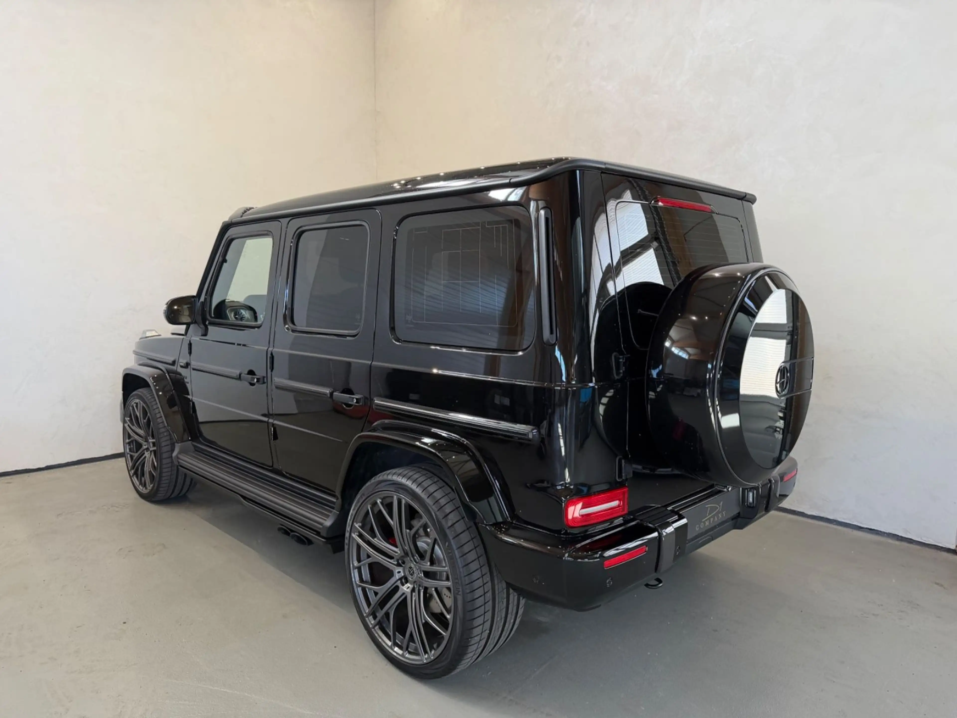 Mercedes-Benz G 63 AMG / HOFELE HG63 / CARBON EXT. — photo 2