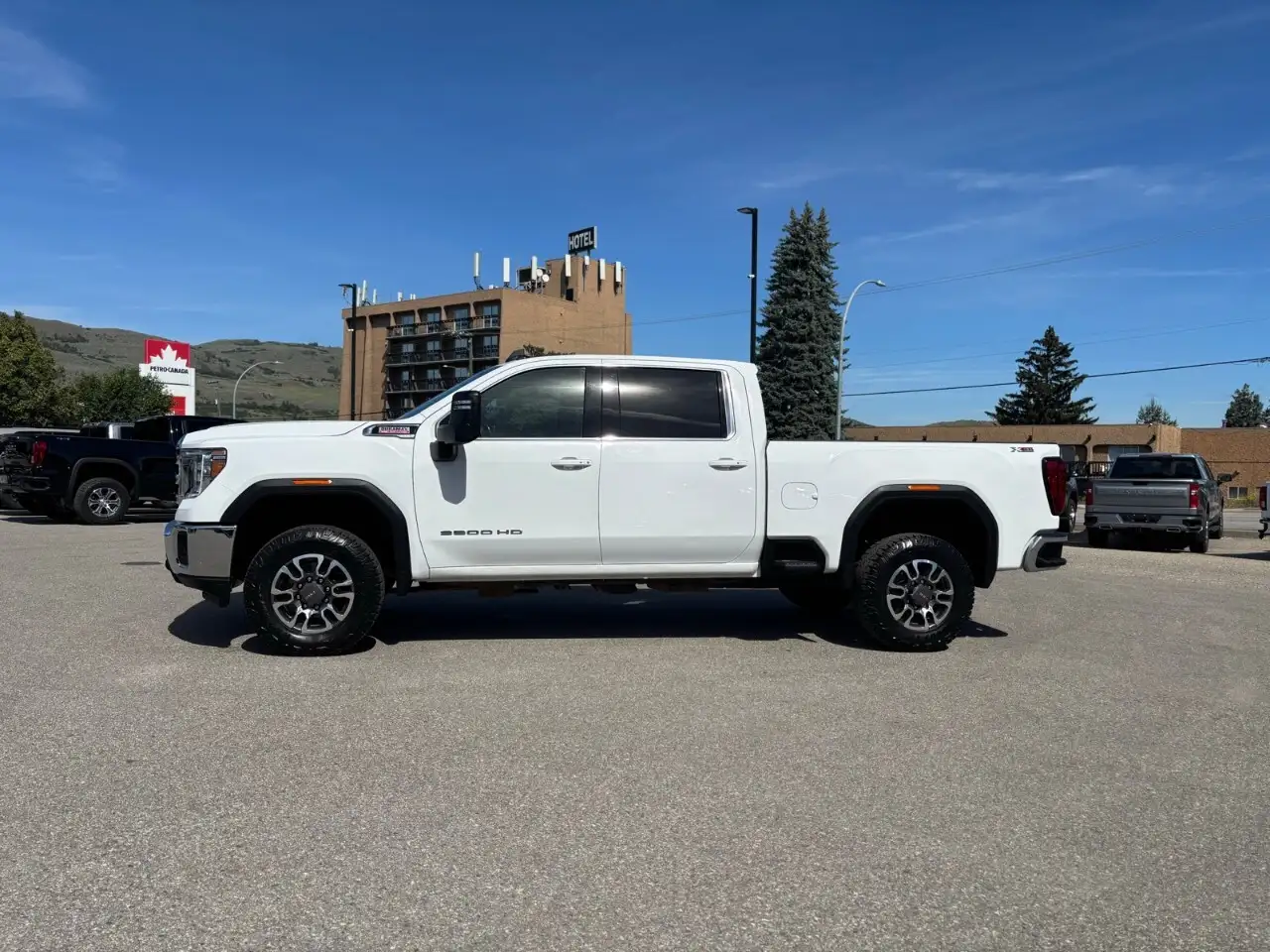 GMC Sierra 3500HD снимка GMC Sierra 3500HD