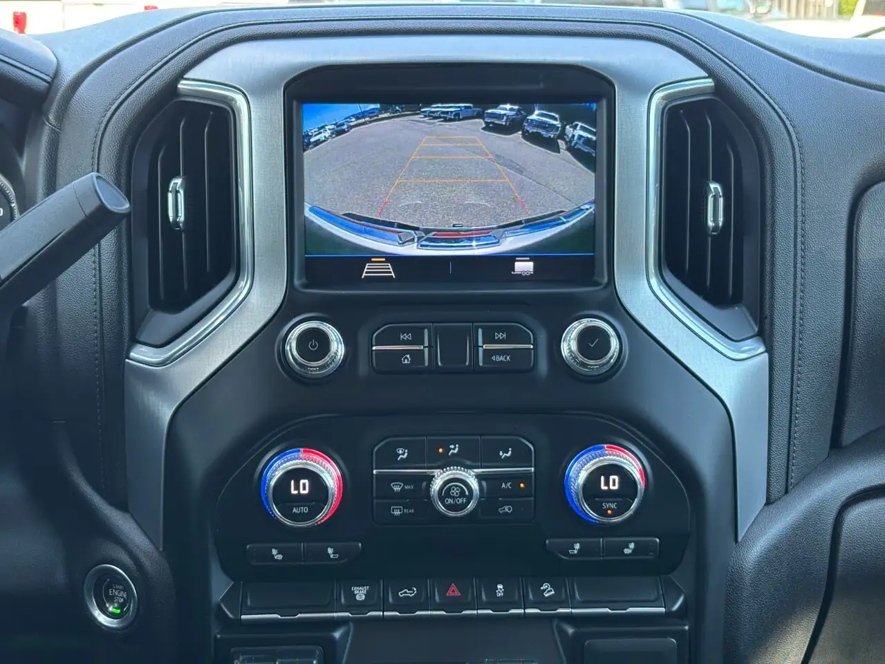 GMC Sierra 3500HD снимка GMC Sierra 3500HD