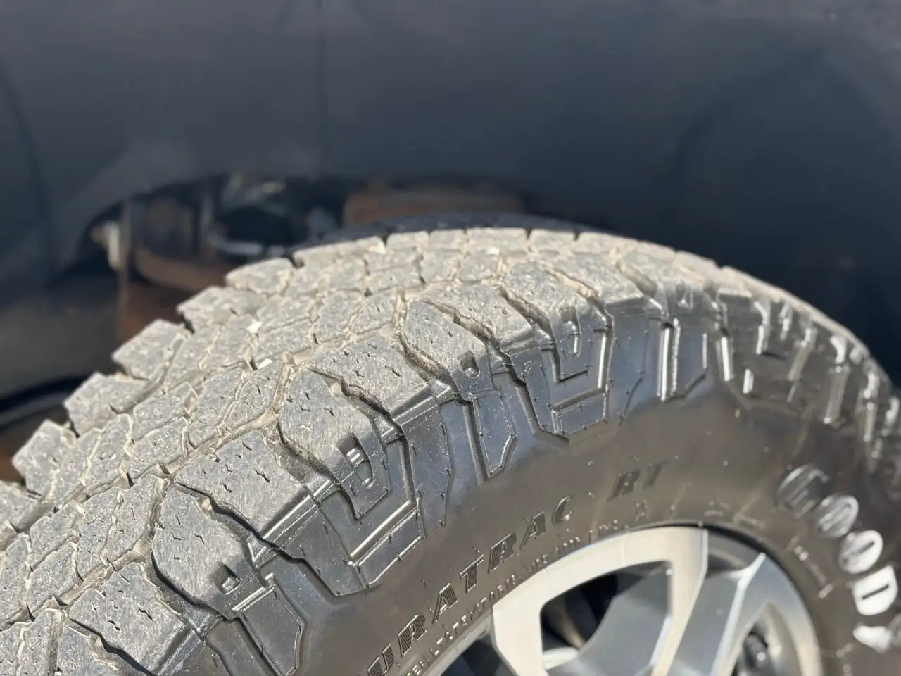 GMC Sierra 3500HD снимка GMC Sierra 3500HD