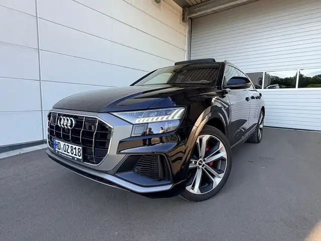 Audi Q8 55TFSI S-LINE QUATTRO MATRIX PANO MASSAGE B&O