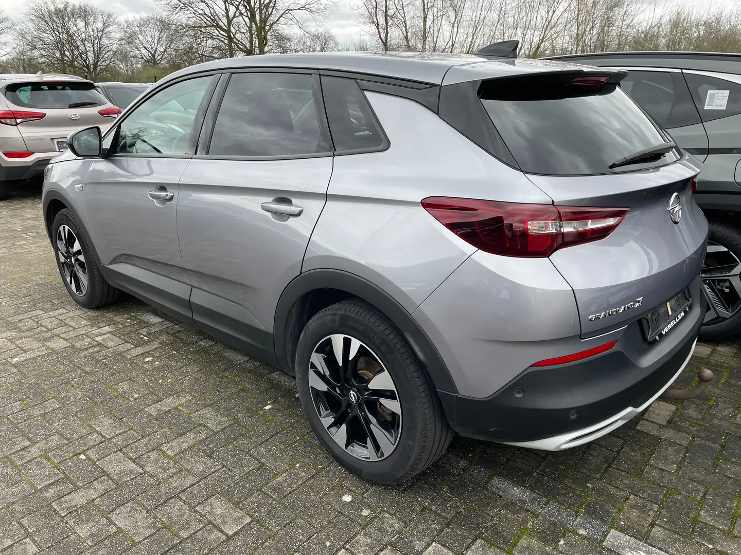 Opel Grandland X 1.2 Turbo Innovation S Plateado - 1