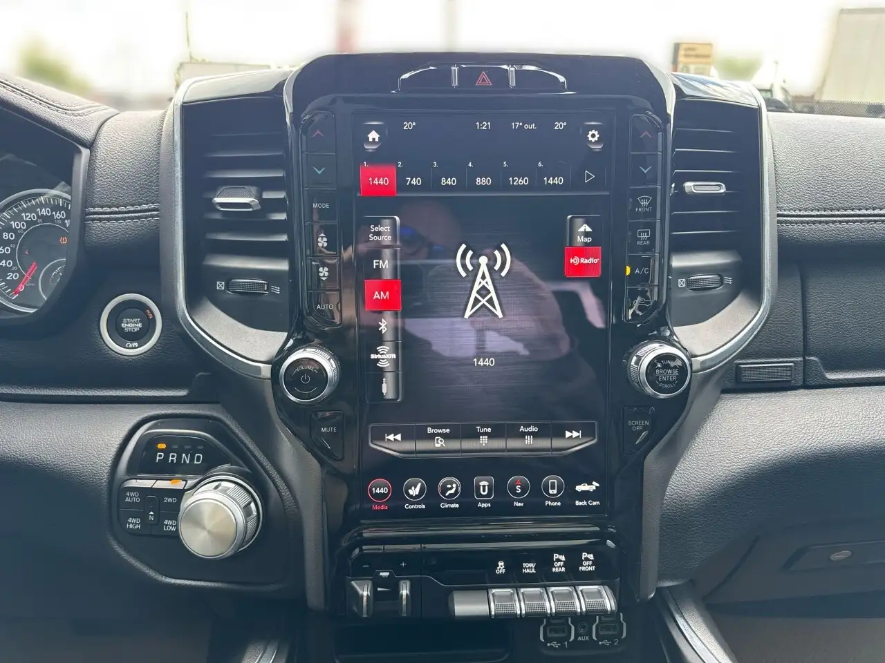 RAM 1500 снимка RAM 1500