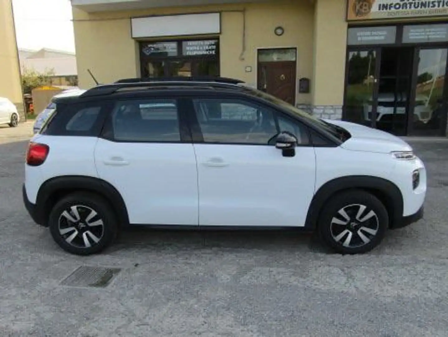 Citroen C3 C3 Aircross 1.6 bluehdi Shine 100cv Bianco - 1