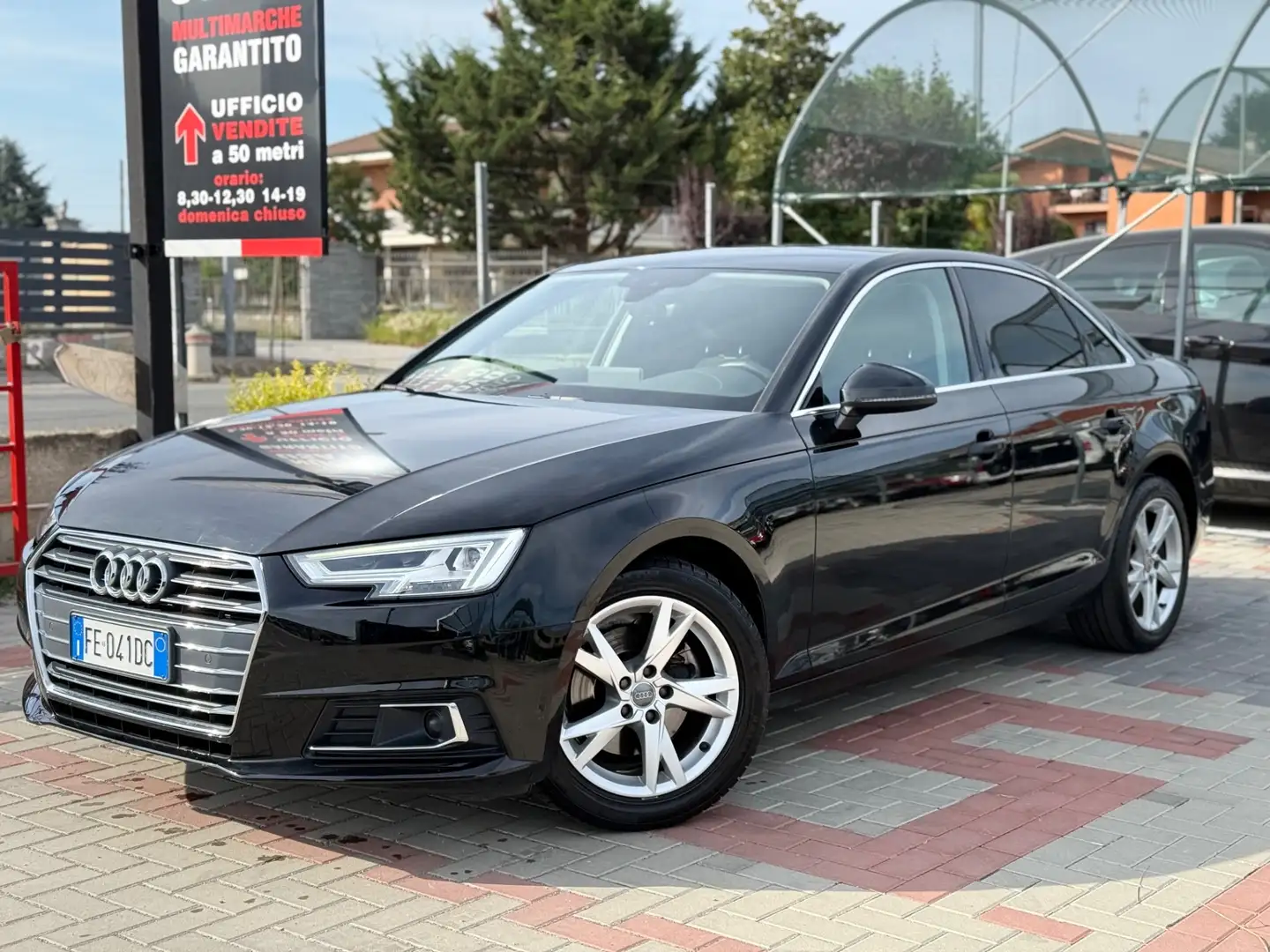 Audi A4 2.0 TDI 150 CV ultra S tronic Business Sport Schwarz - 2