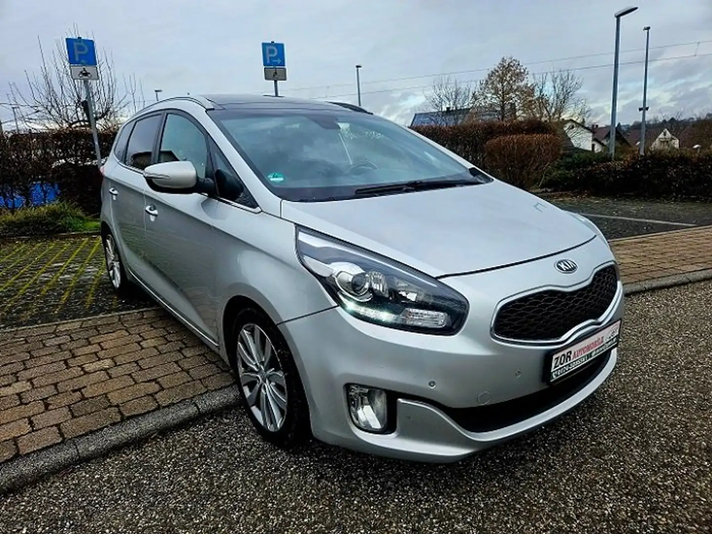 Kia Carens Spirit*Hu/Au neu*Autom*Panorama*Scheckheft*Kamera* Grey - 2