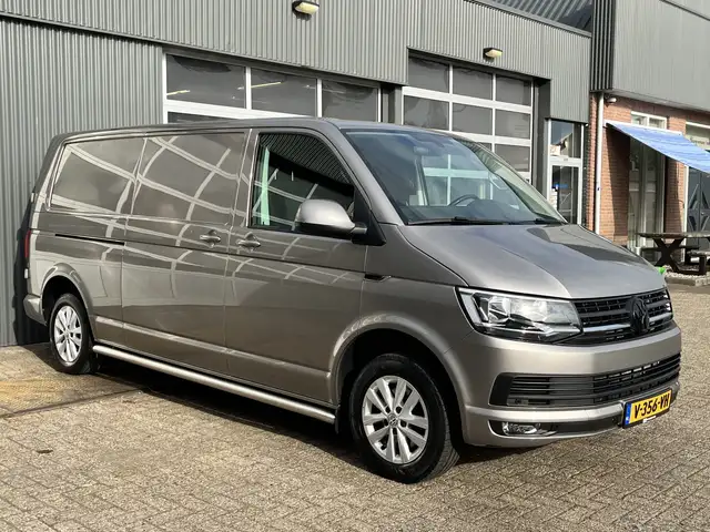 Volkswagen T6 Transporter 2.0 TDI L2H1 150pk Automaat DSG 2x schuifdeur Airc
