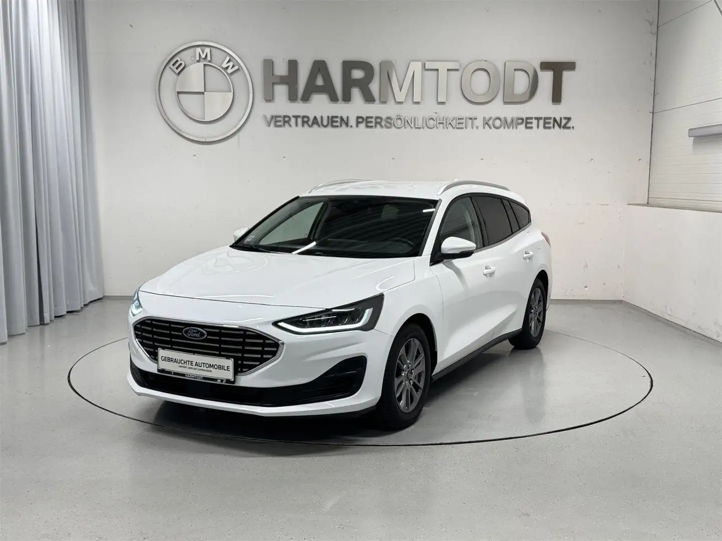 Ford Focus Turnier 1,0 EcoBoost Weiß - 1