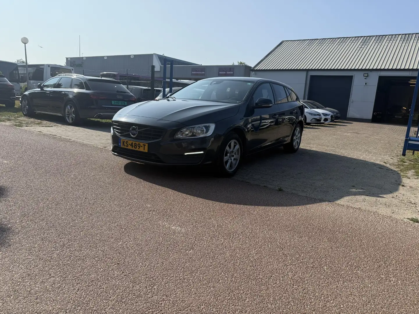 Volvo V60 2.0 D3 Summum PDC stoelverwarming Gris - 2